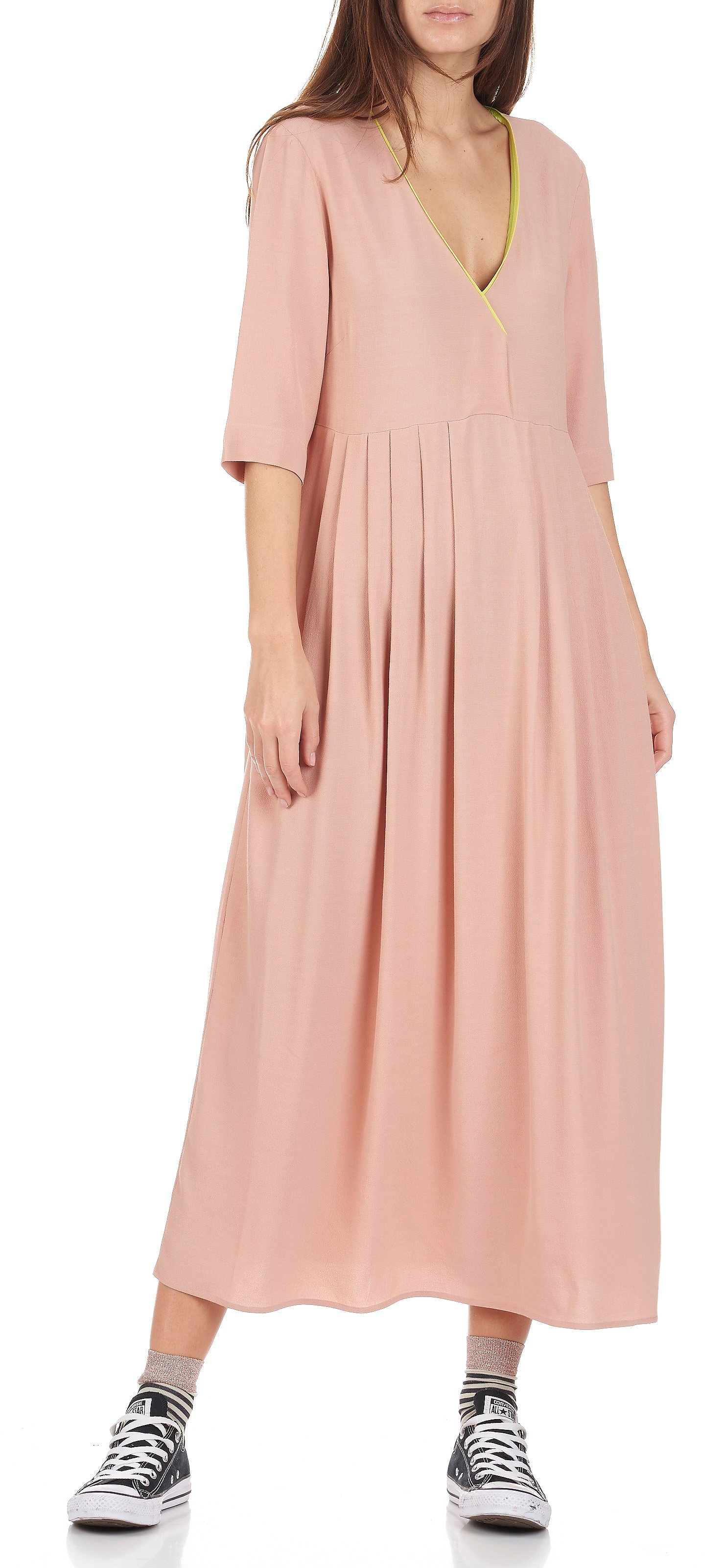 Robe longue fluide décolletée ATTIC AND BARN Rose