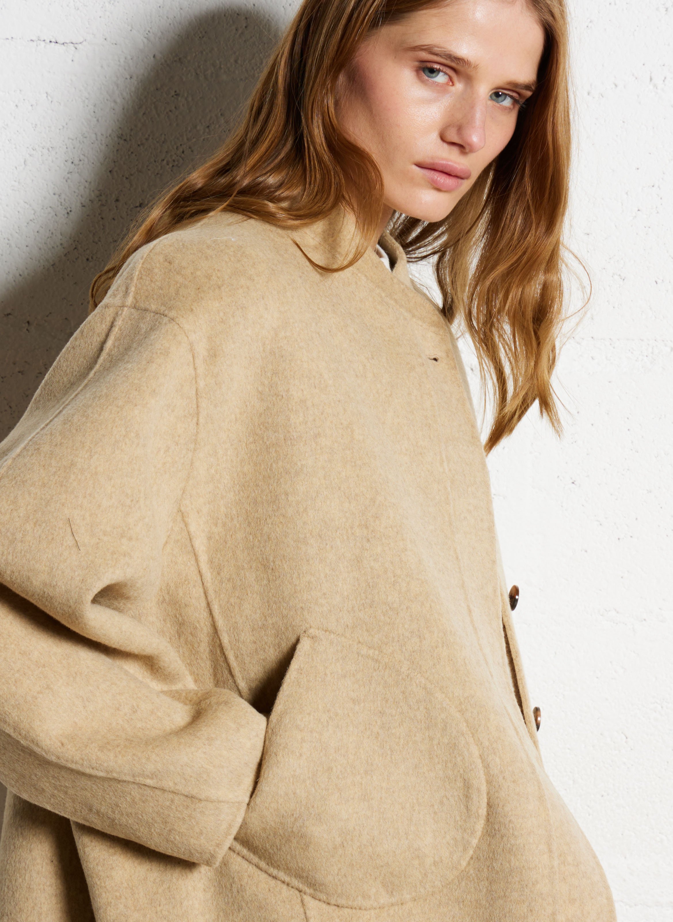 Manteau col rond en laine mélangée  SOEUR Beige