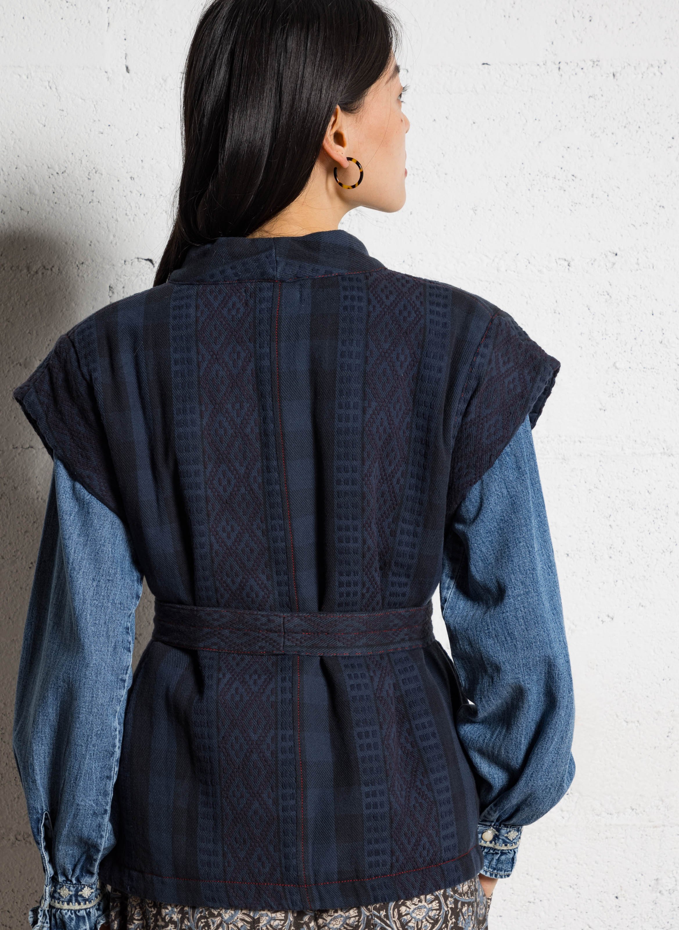 Sleeveless belted jacket MAISON HOTEL Blue