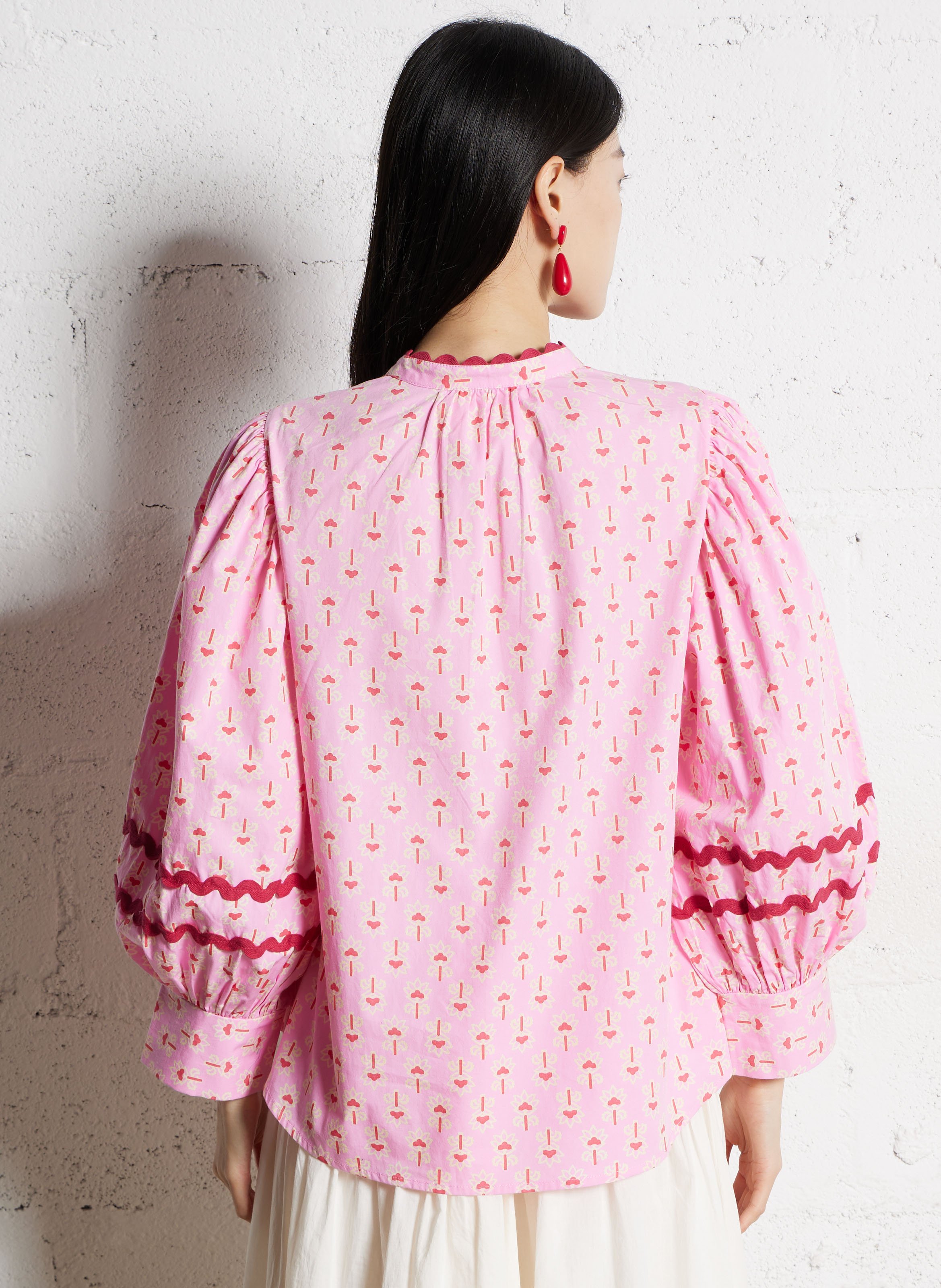 Wijde, katoenen blouse met maokraag ANTIK BATIK Roze