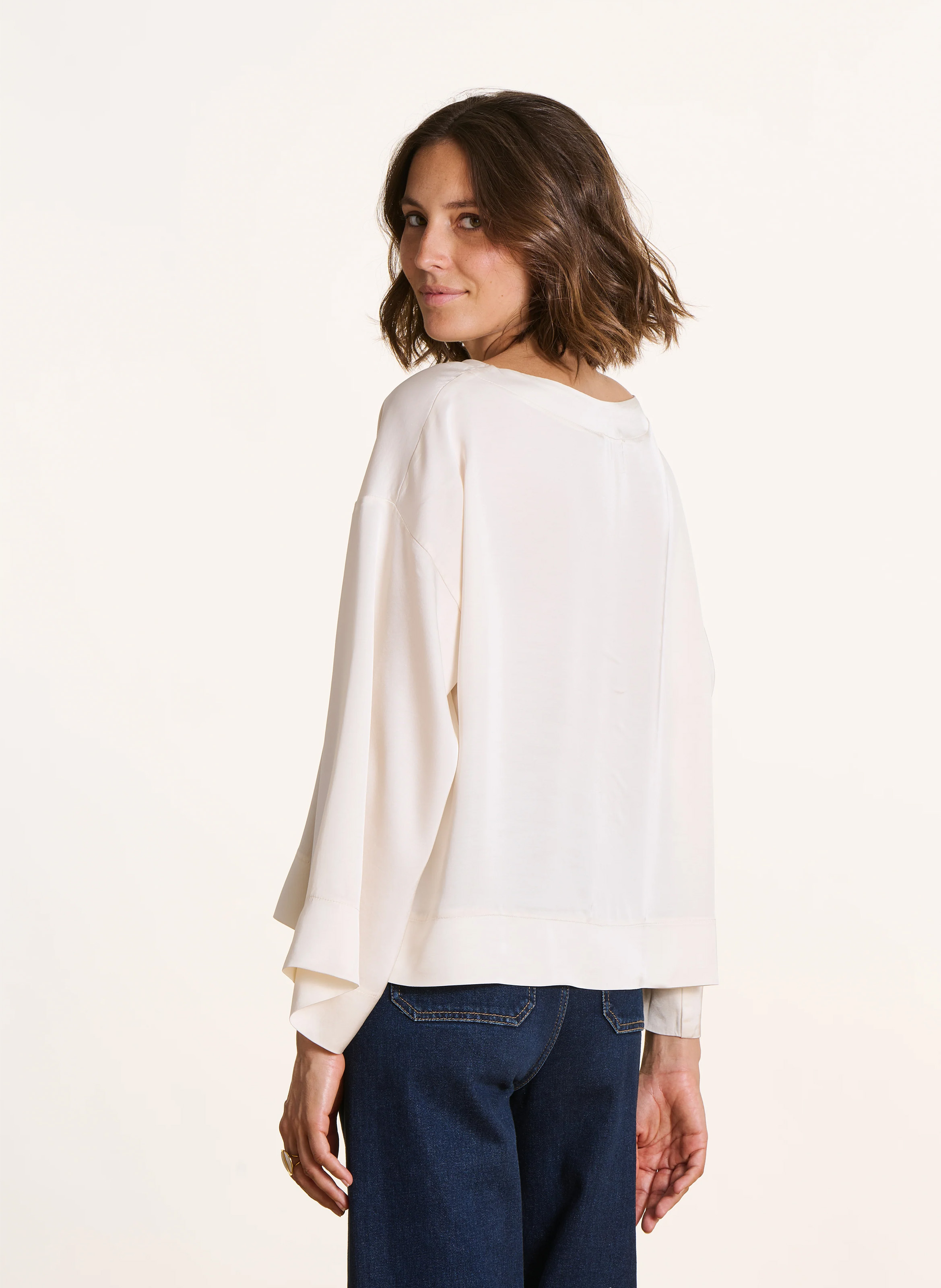 Loose fit boat neck satin top LA FEE MARABOUTEE White