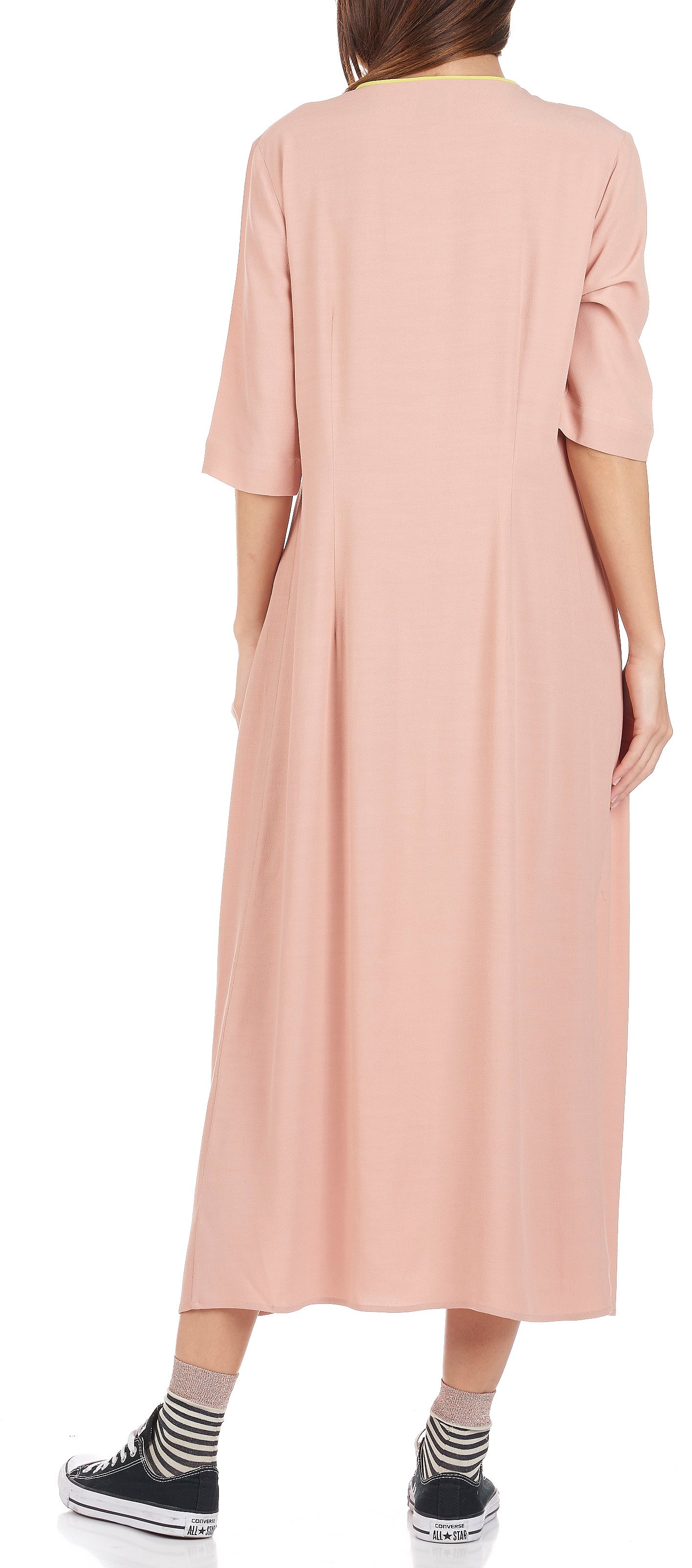 Robe longue fluide décolletée ATTIC AND BARN Rose