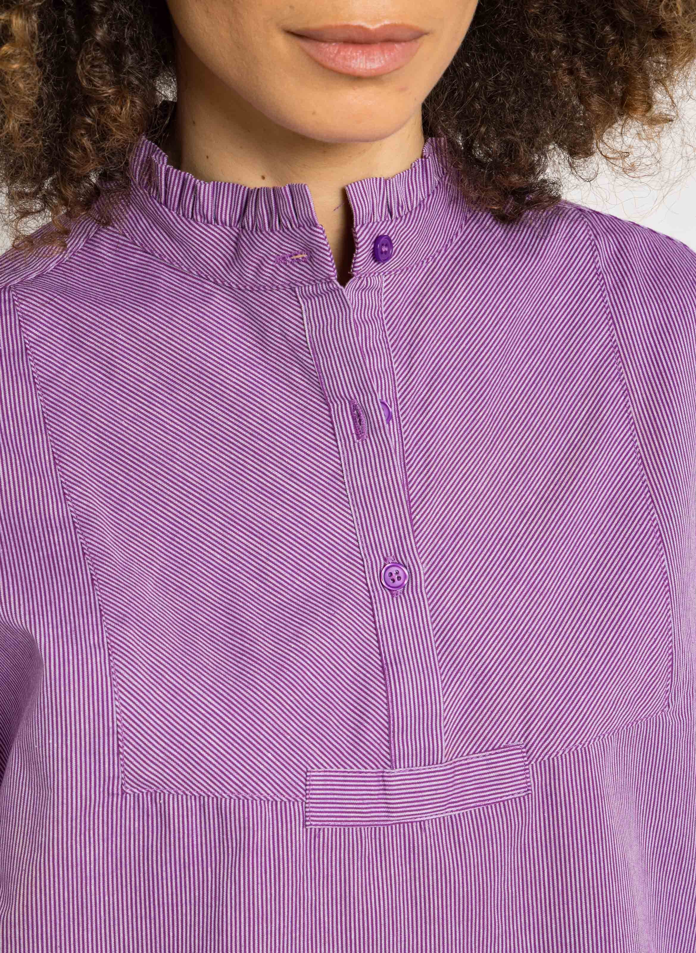 Weite Baumwollbluse mit viktorianischem Kragen SEE U SOON Violett