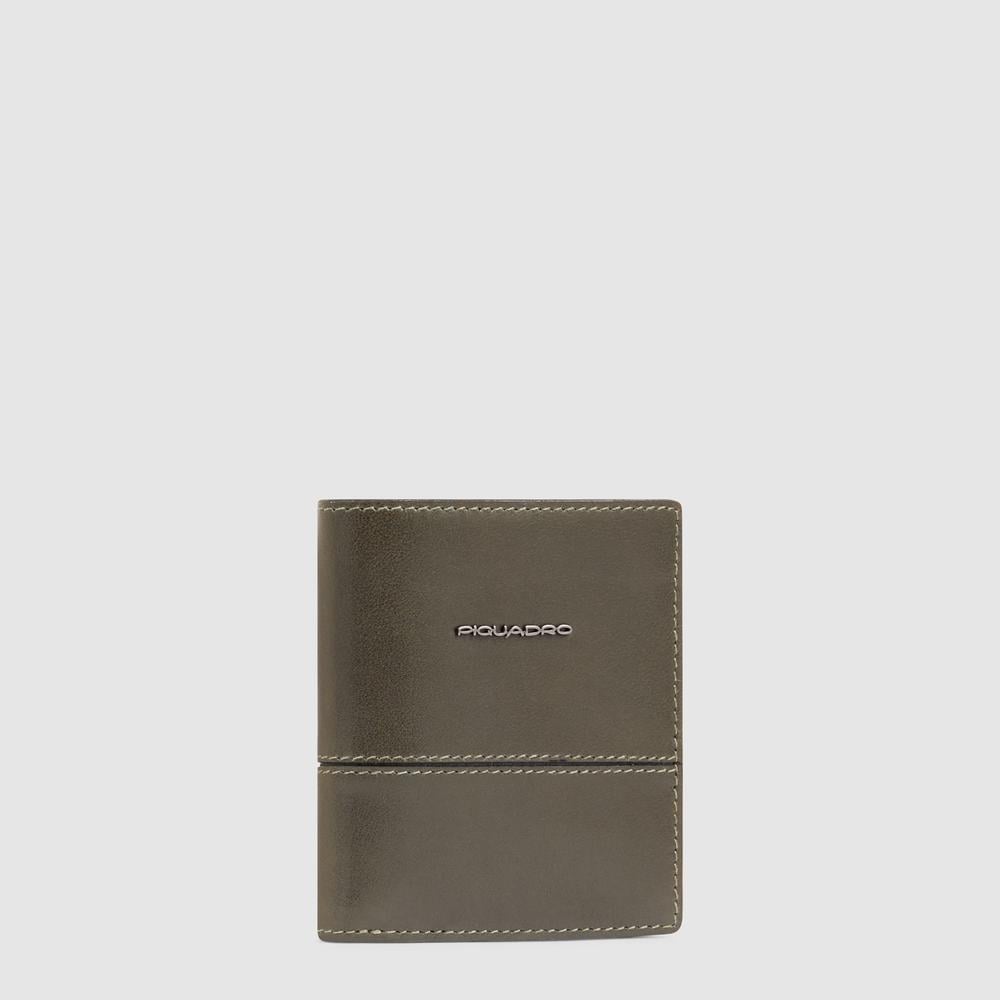 - 100% leather, - 6 cardholder slots, - 1 central compartment, - Size: L10 x H7 cm. PIQUADRO Green