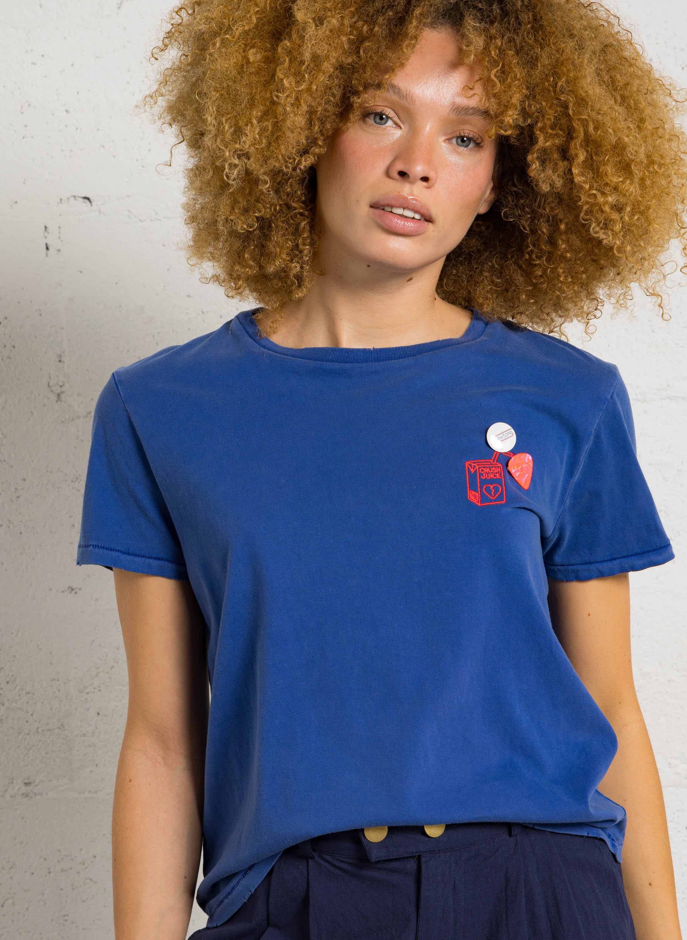 Plain t-shirt with cotton embroidery NEWTONE Blue