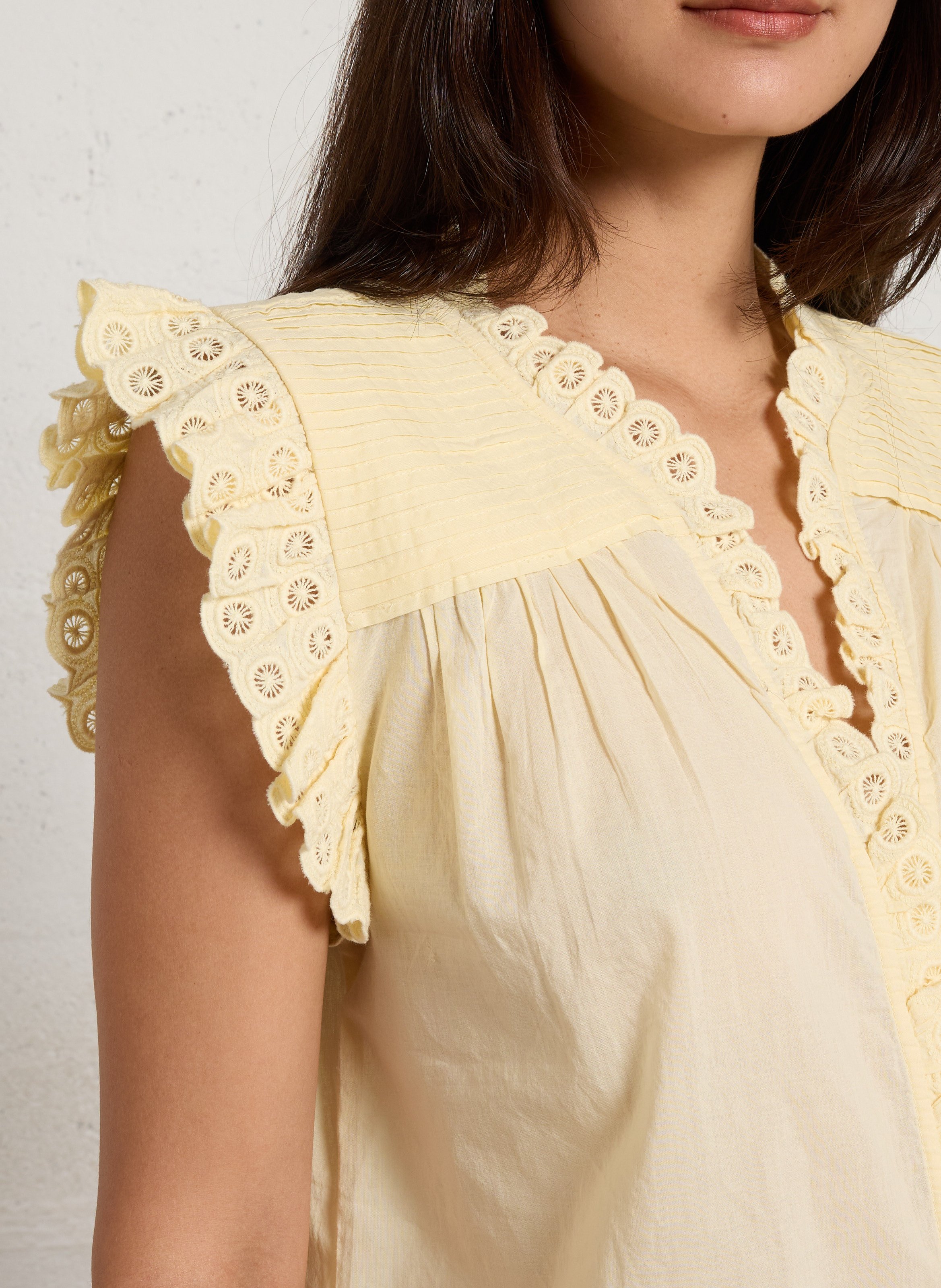 Sleeveless embroidered plain top MAISON 123 Yellow