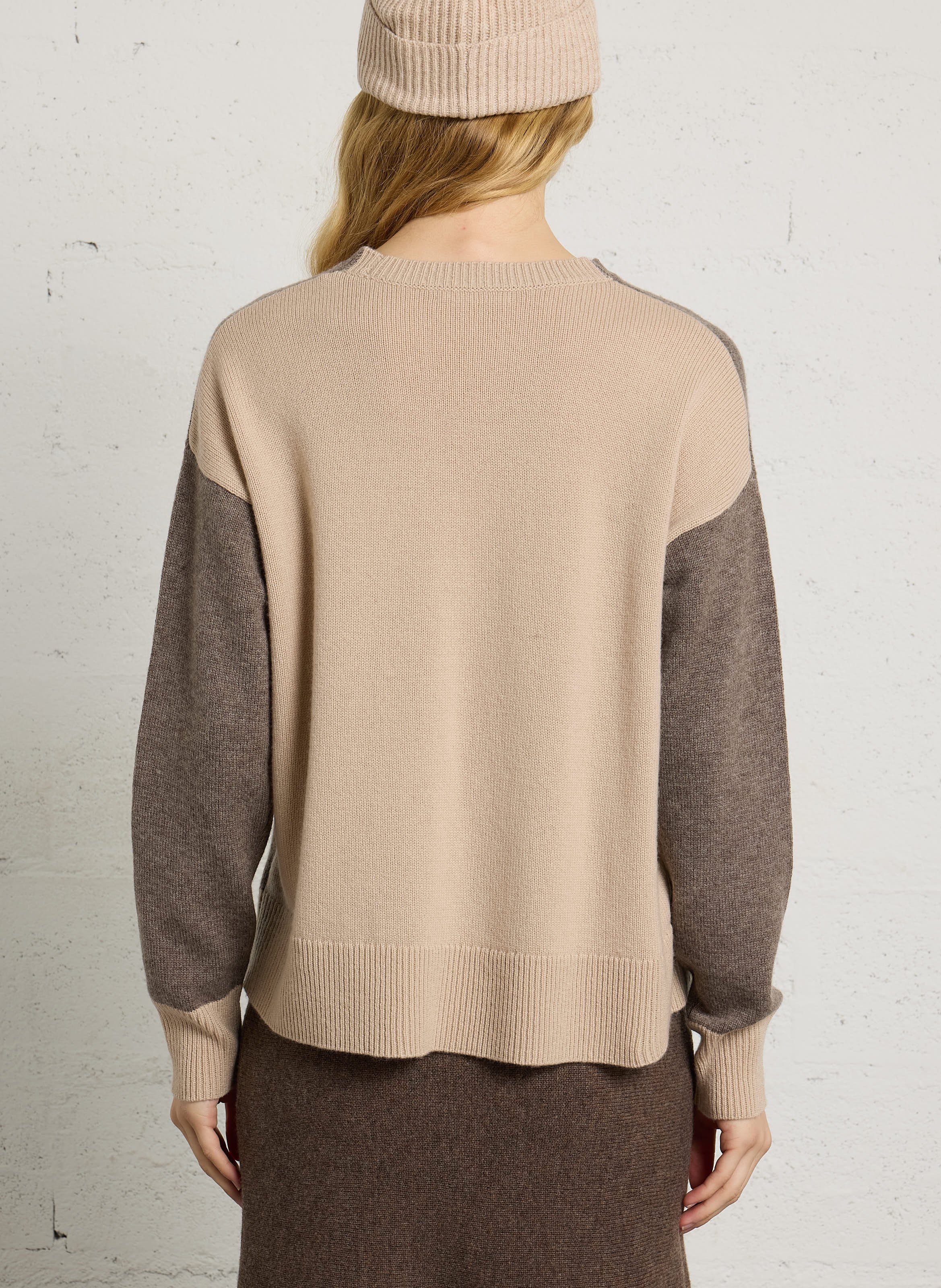 Loose-fit round-neck wool and cashmere sweater MAJESTIC FILATURES Multicolored