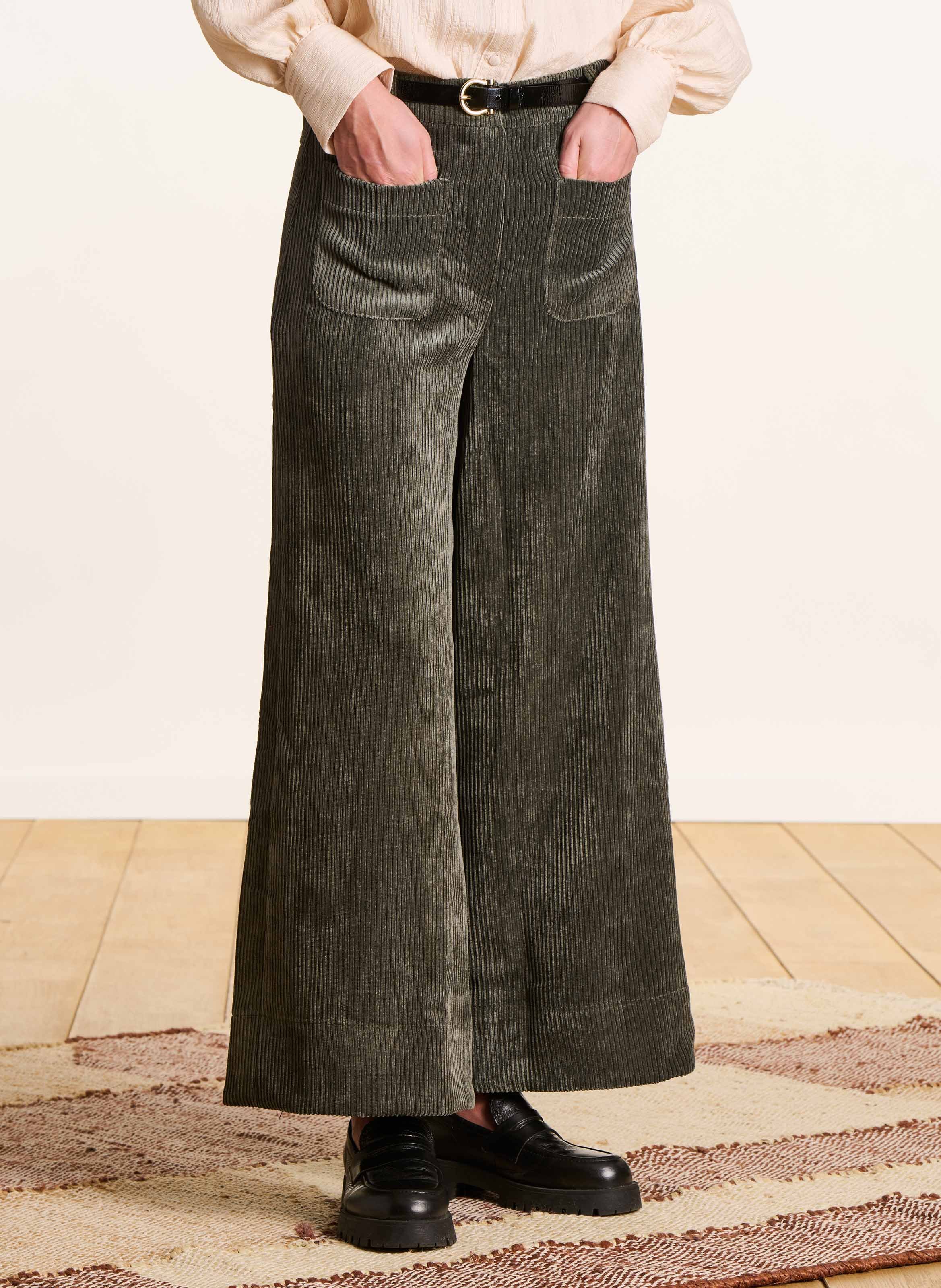 Cropped corduroy pants LA FEE MARABOUTEE Green