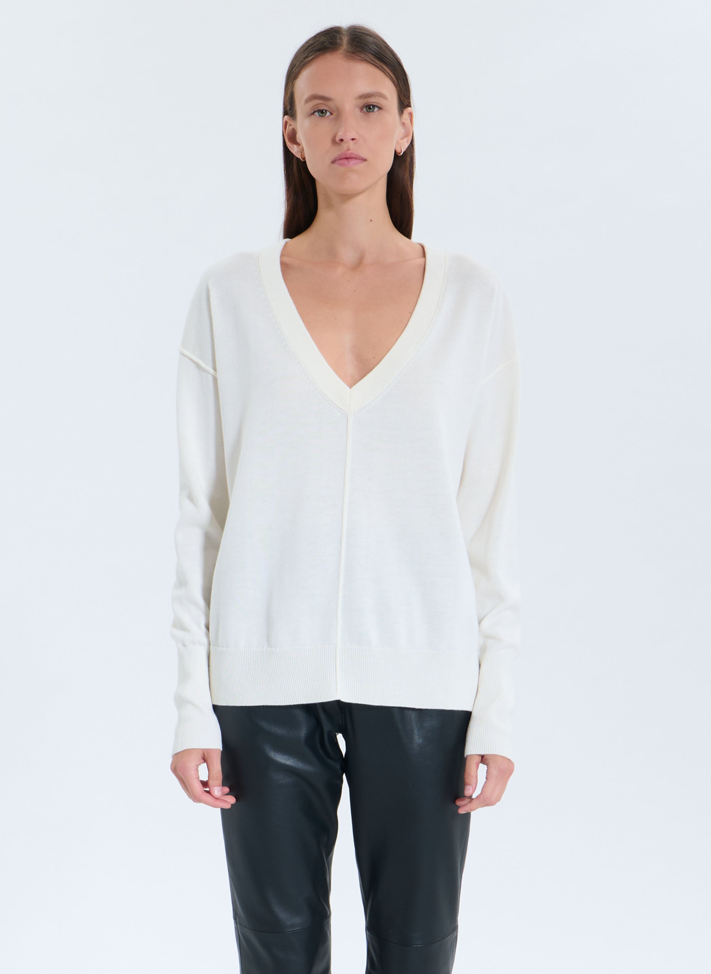 Fitted V-neck sweater ZAPA