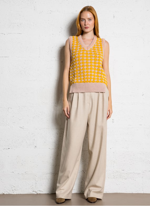 Veloursleder-Stiefeletten mit Absatz - Look 1