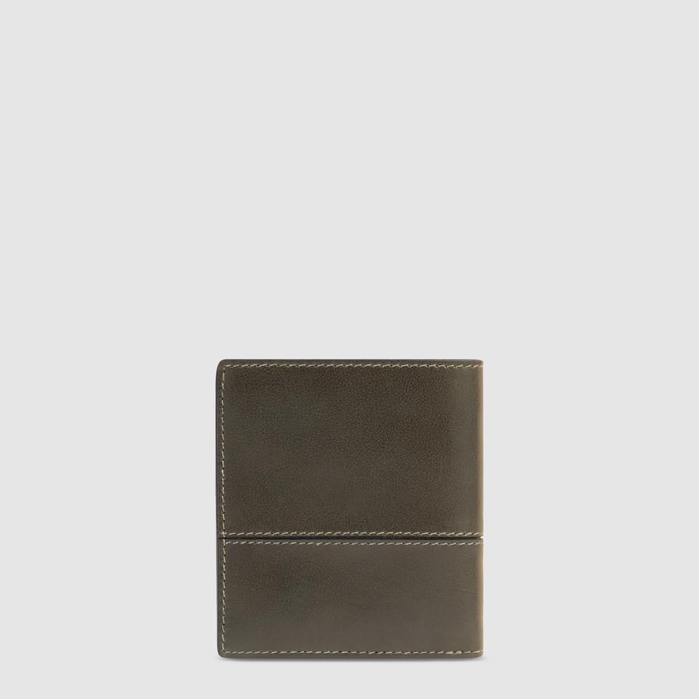 - 100% leather, - 6 cardholder slots, - 1 central compartment, - Size: L10 x H7 cm. PIQUADRO Green