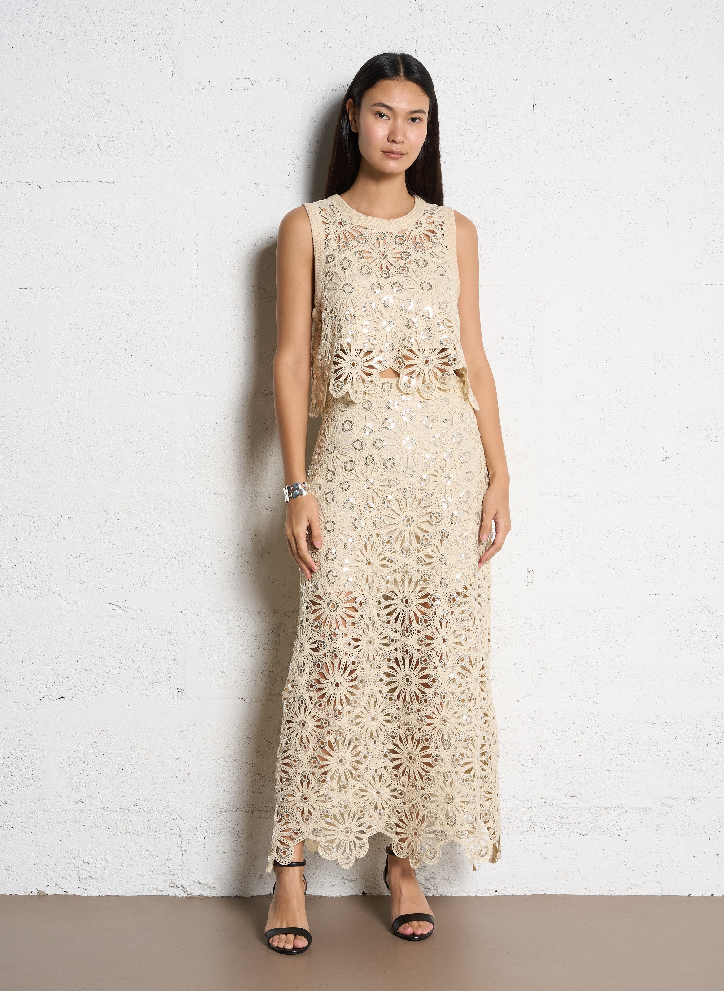 Rundhalsausschnitt-Top mit Häkeldetail SUNCOO Beige