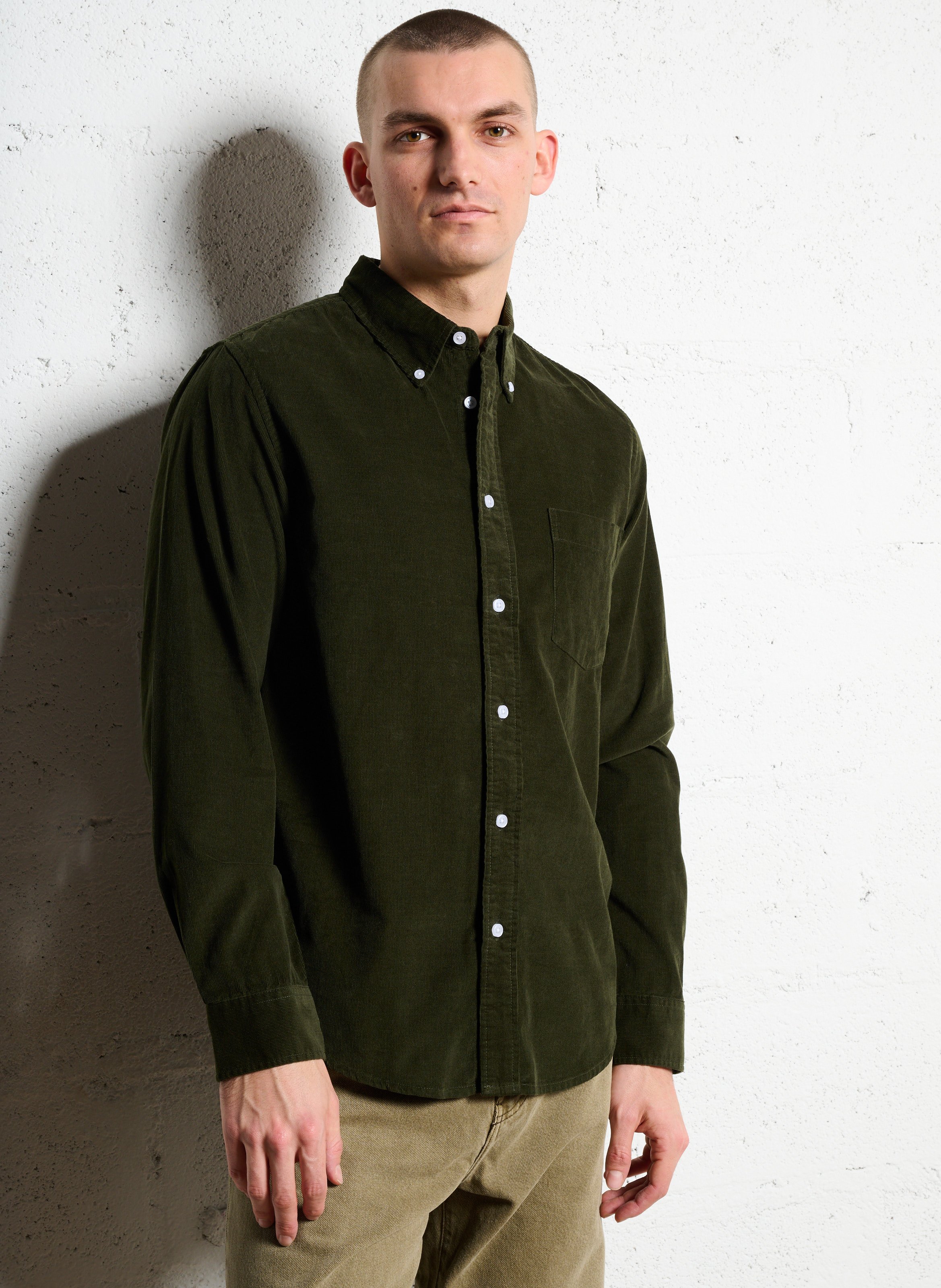 Straight-cut organic cotton shirt with classic collar MINIMUM