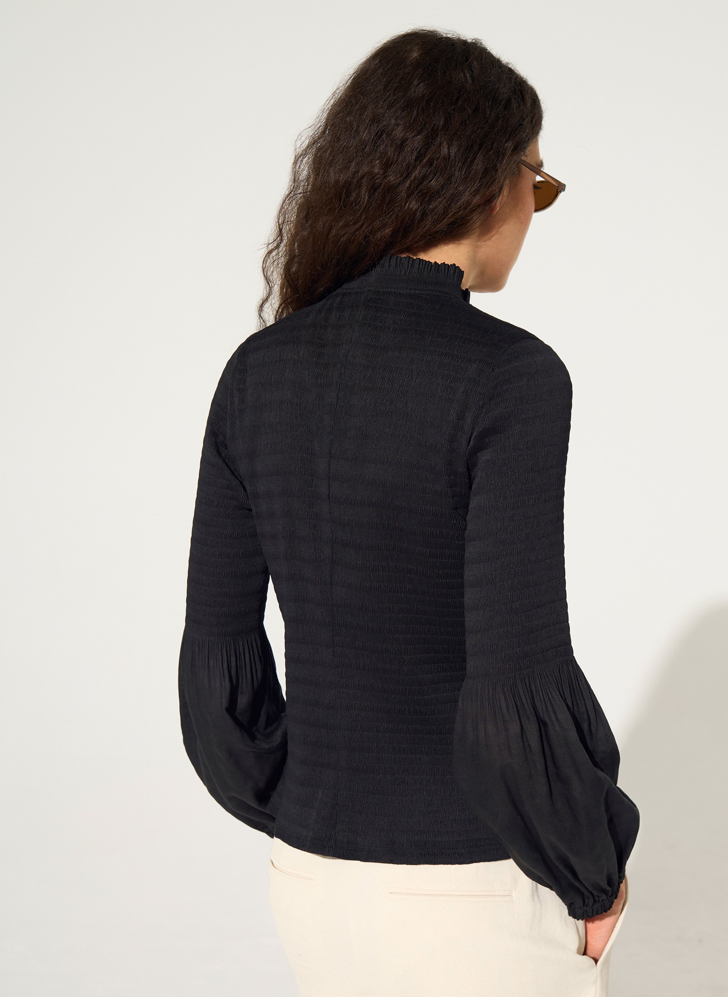 Aansluitende geplooide blouse COTELAC Zwart