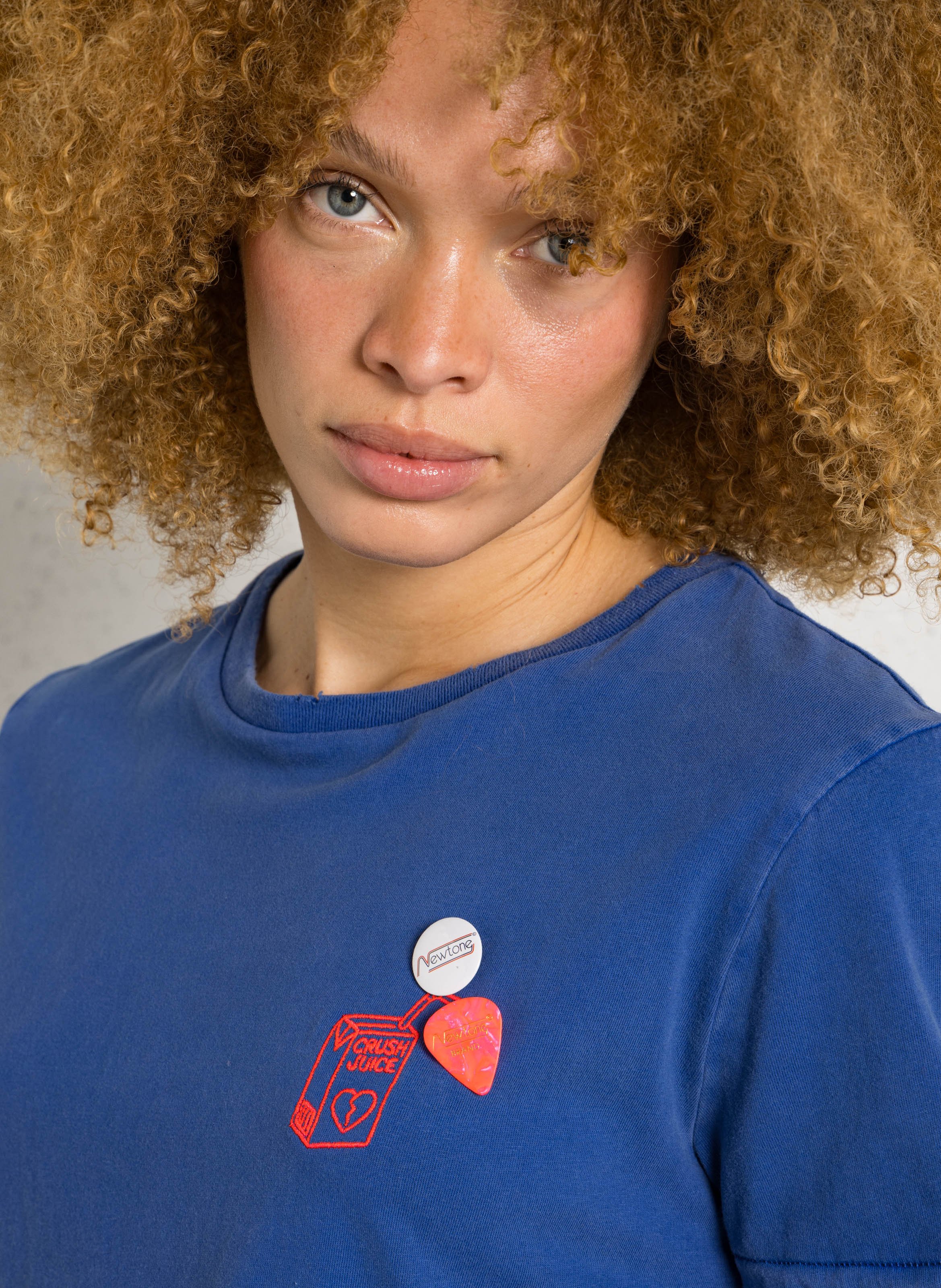 Plain t-shirt with cotton embroidery NEWTONE Blue