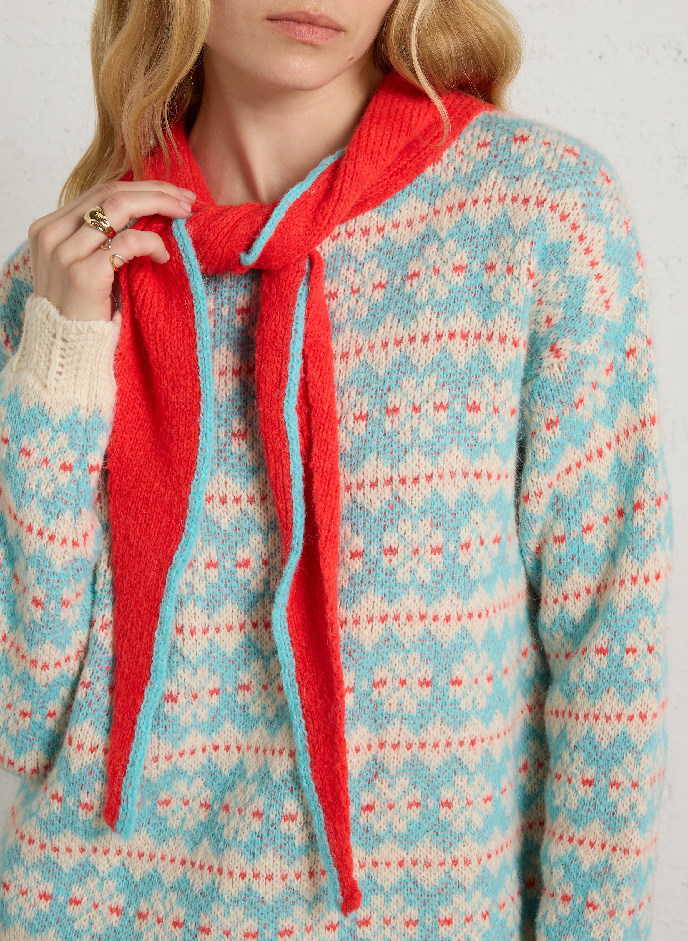 Gerader Pullover mit Lavallière-Kragen aus bedrucktem Strick DR BLOOM Rot