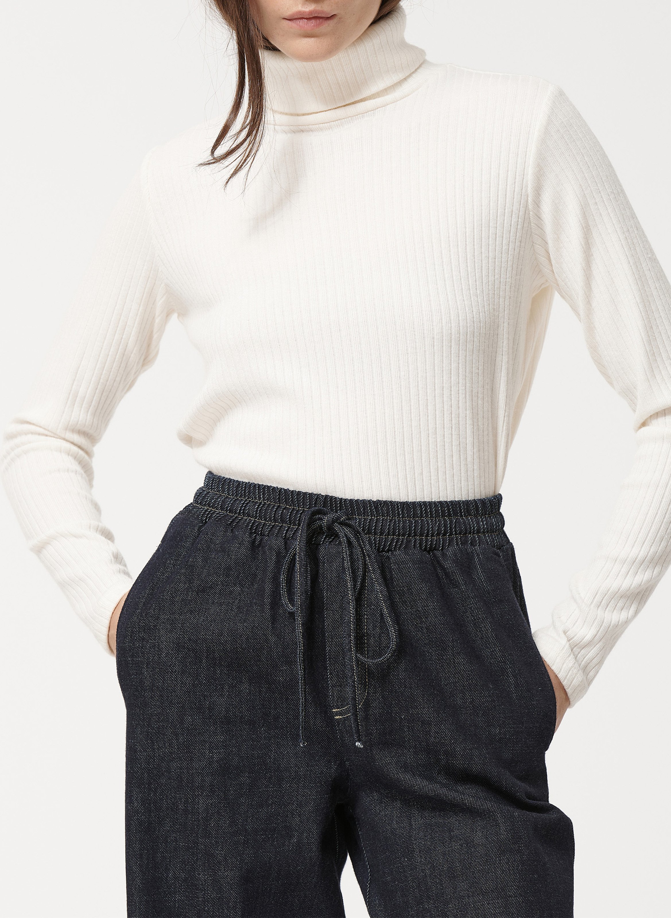 Pull col roulé HUMILITY Blanc