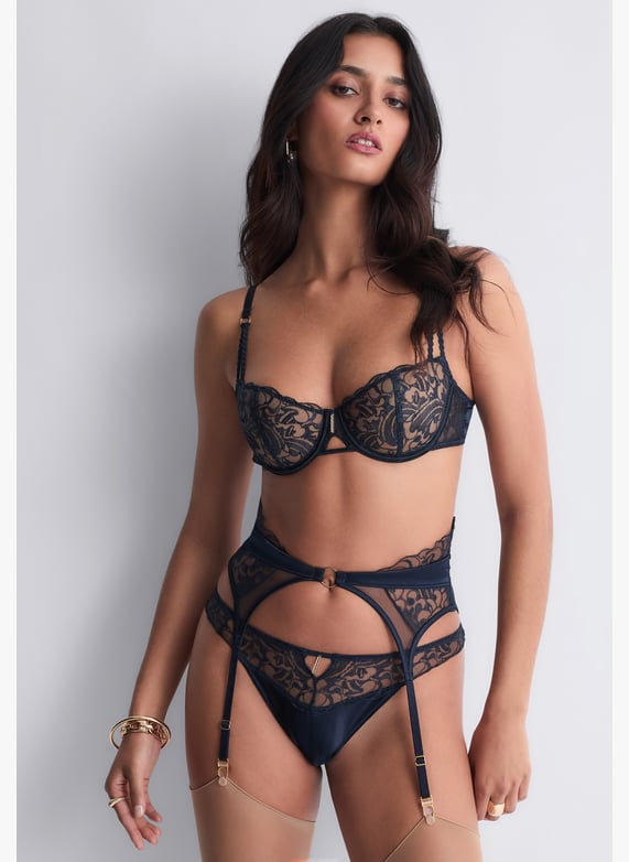 Tunique Marine taille 44 et 48 Tunique Marine taille 44 et 48
