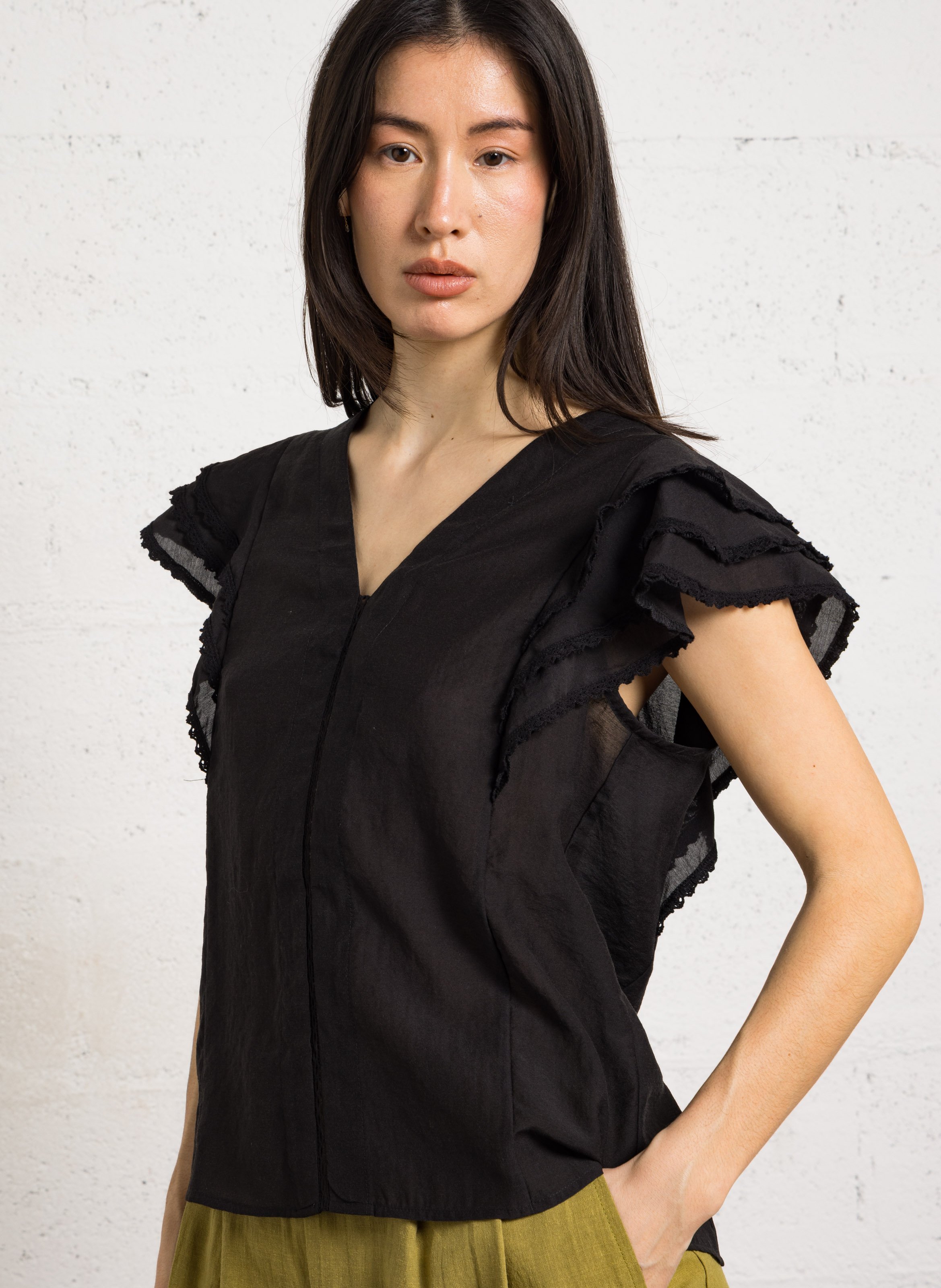 Straight V-neck top THE KORNER