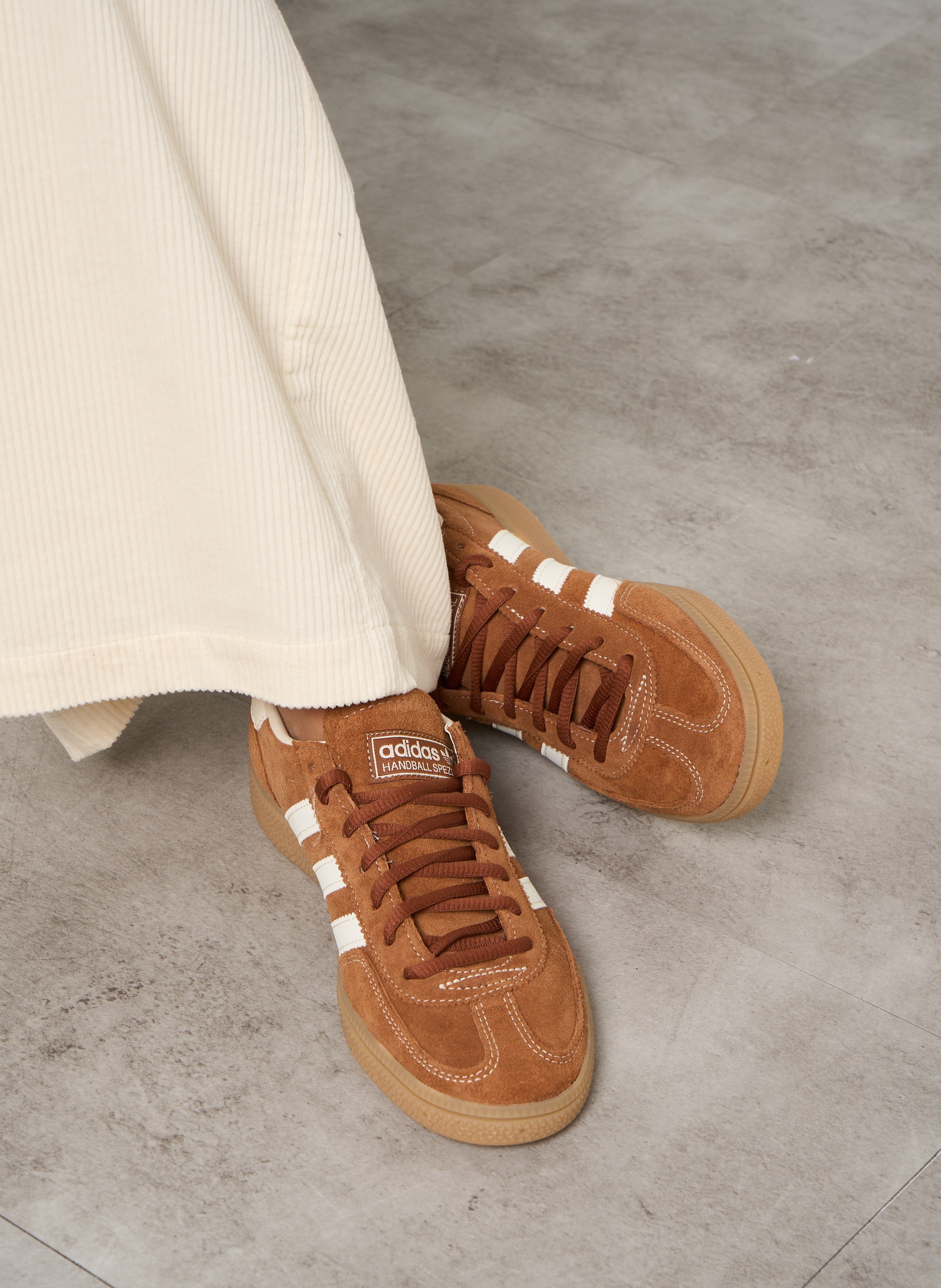 Plain low-top sneakers ADIDAS Brown