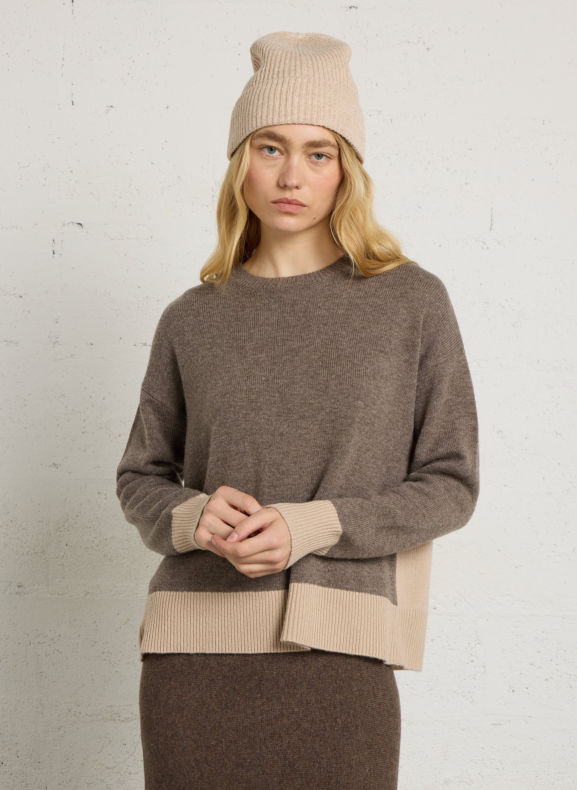 Loose-fit round-neck wool and cashmere sweater MAJESTIC FILATURES Multicolored
