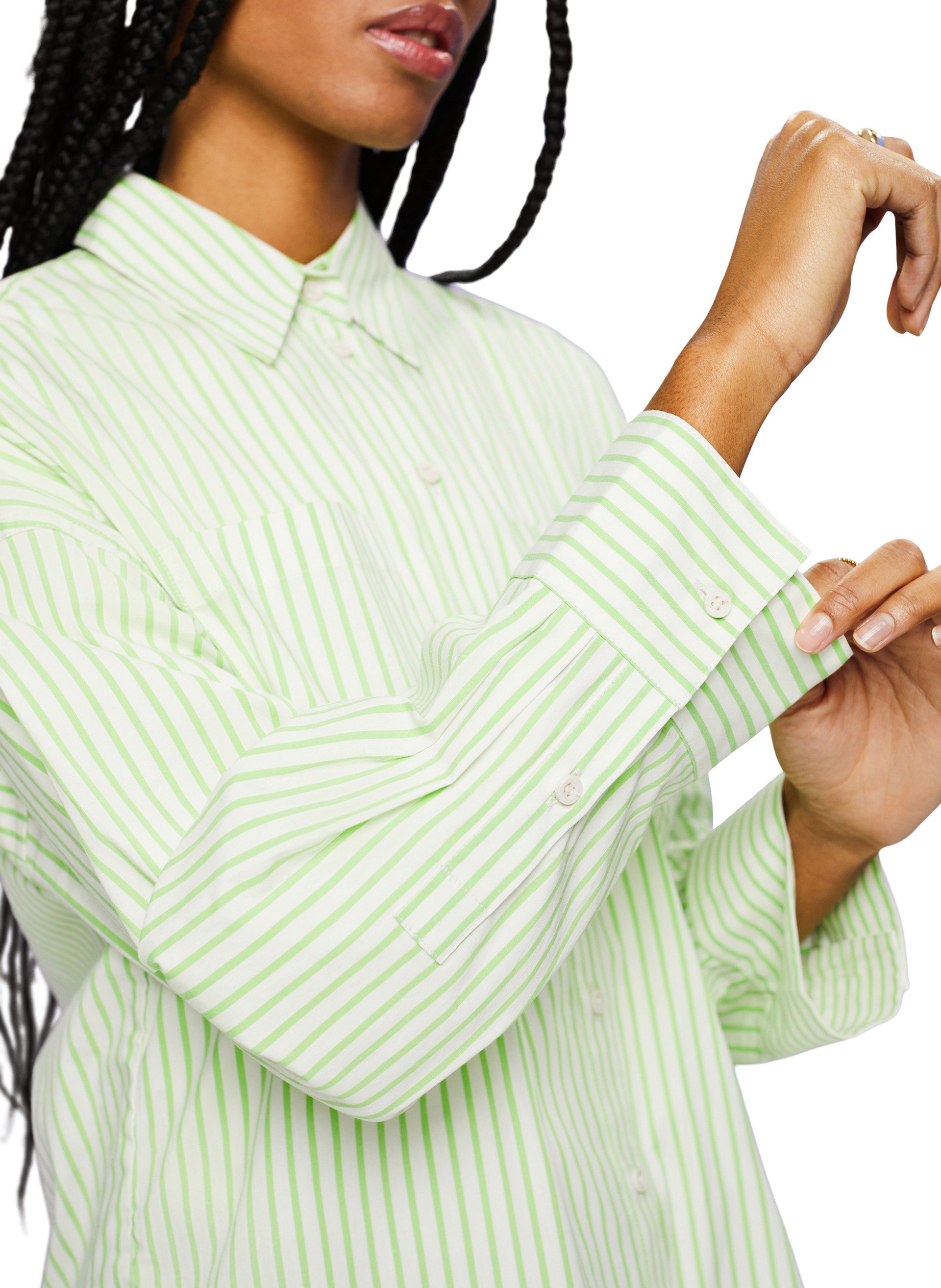Ruimvallende, gestreepte blouse met klassieke kraag | katoenblend Groen