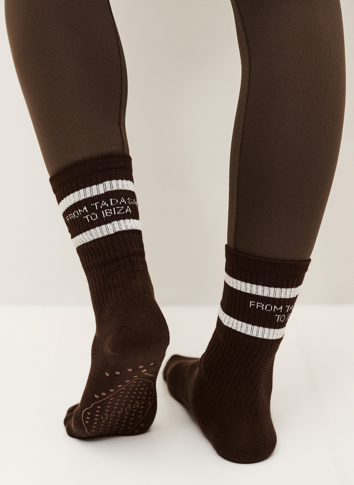 Chaussettes montante antidérapantes à rayures BA&SH Marron