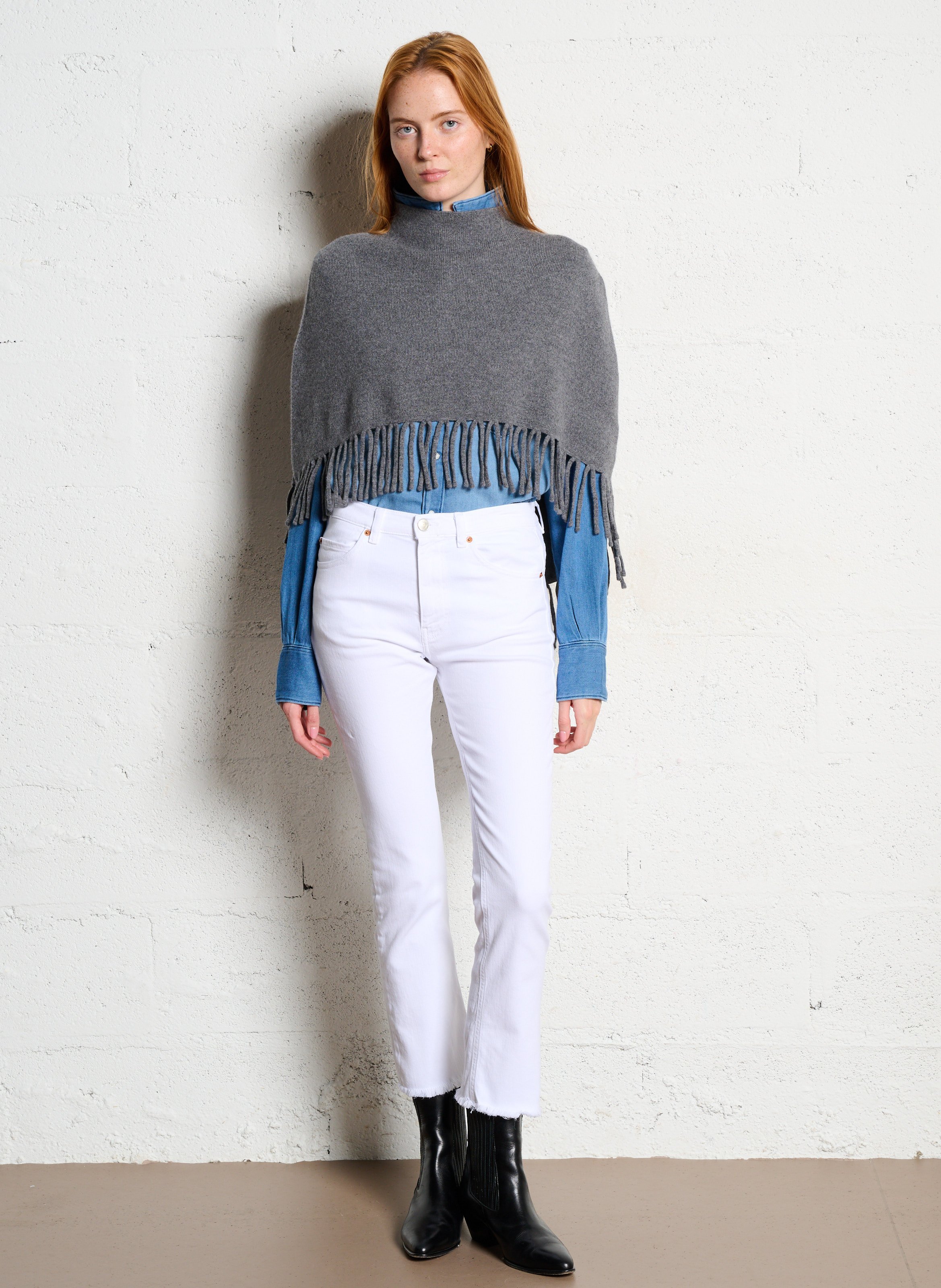 Weiter Wollponcho mit Fransen BERENICE Grau