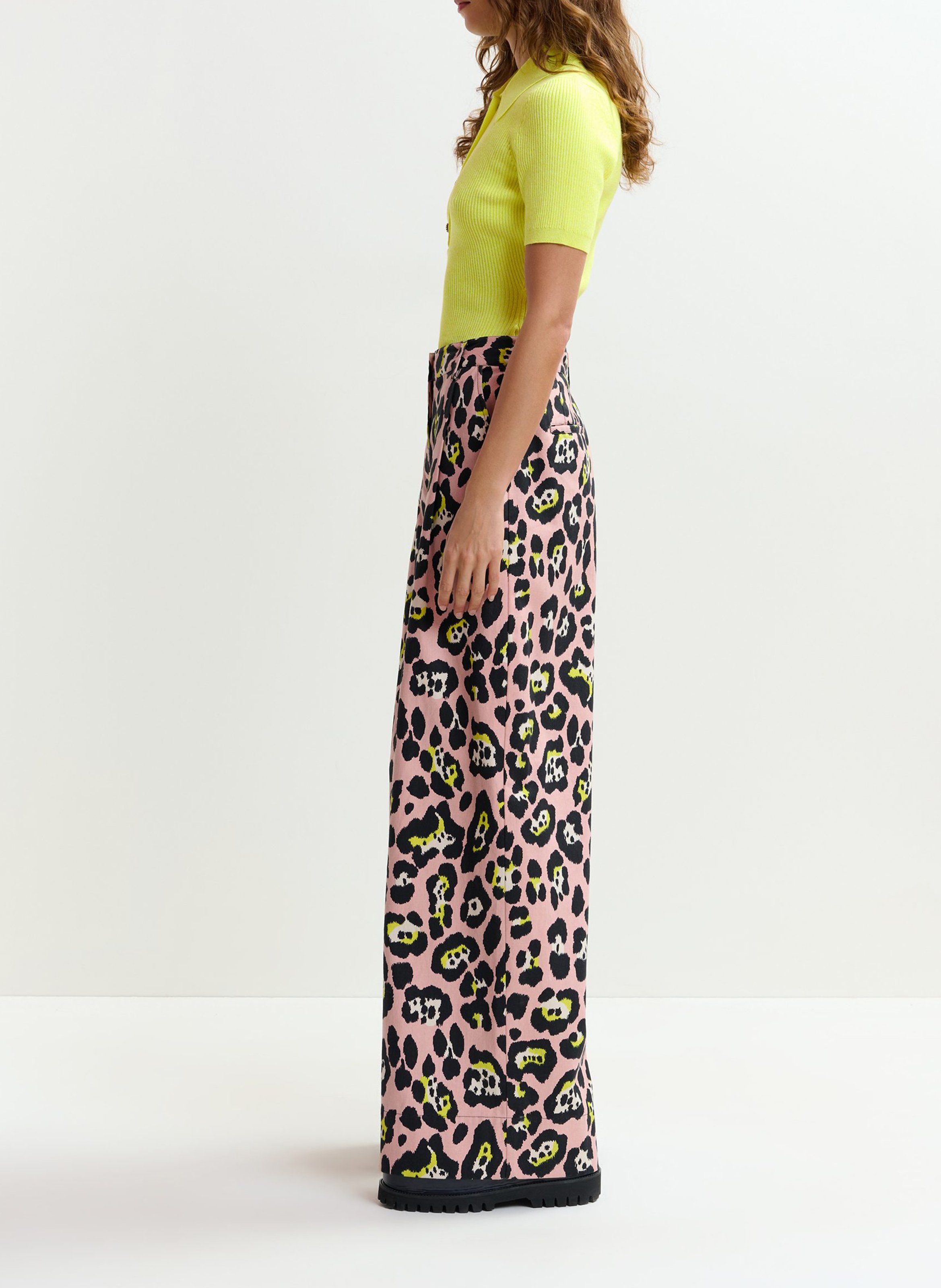 Fitted solid short-sleeve polo ESSENTIEL ANTWERP Yellow