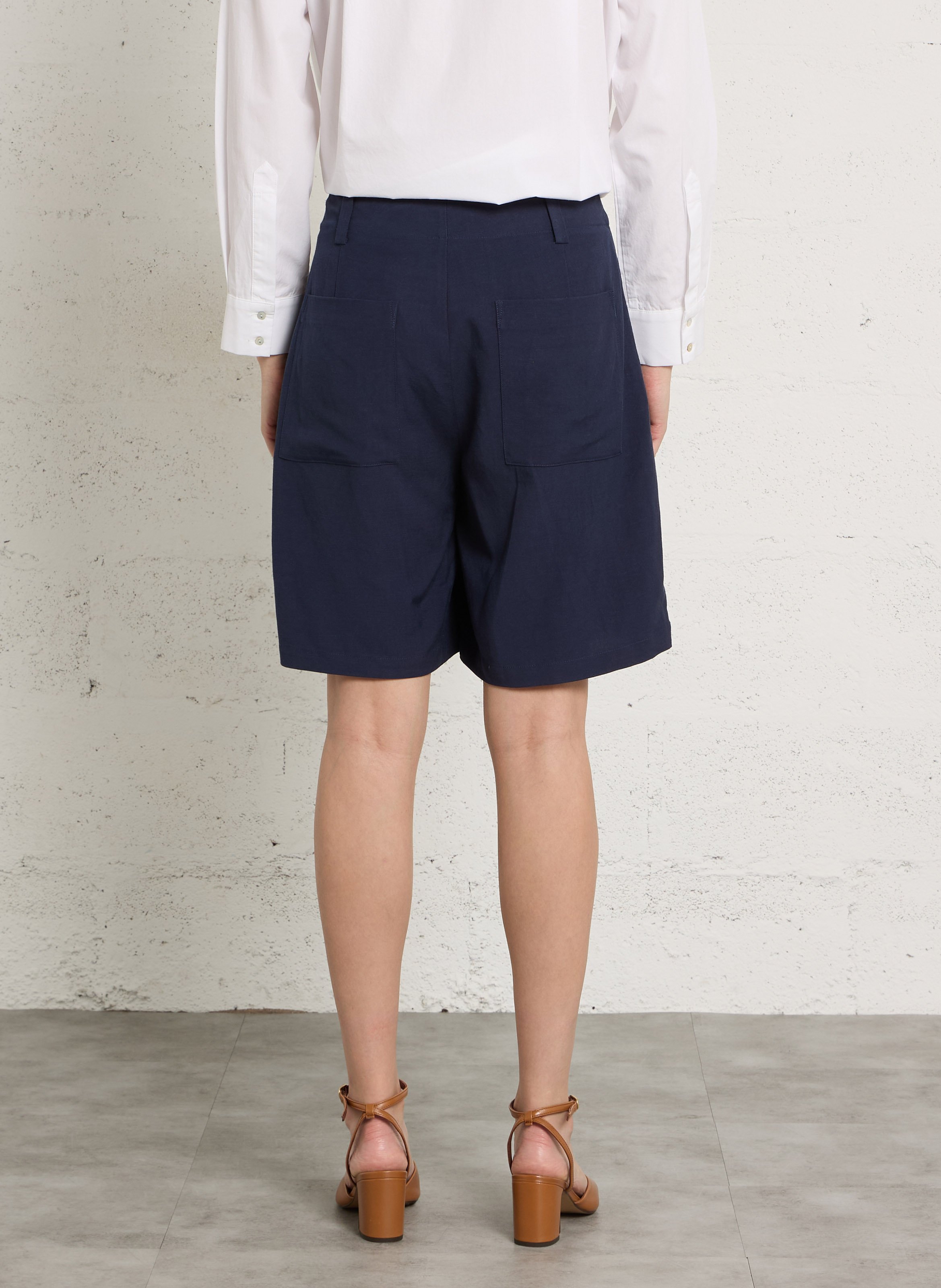 Gerad geschnittene Shorts BELLA JONES Blau