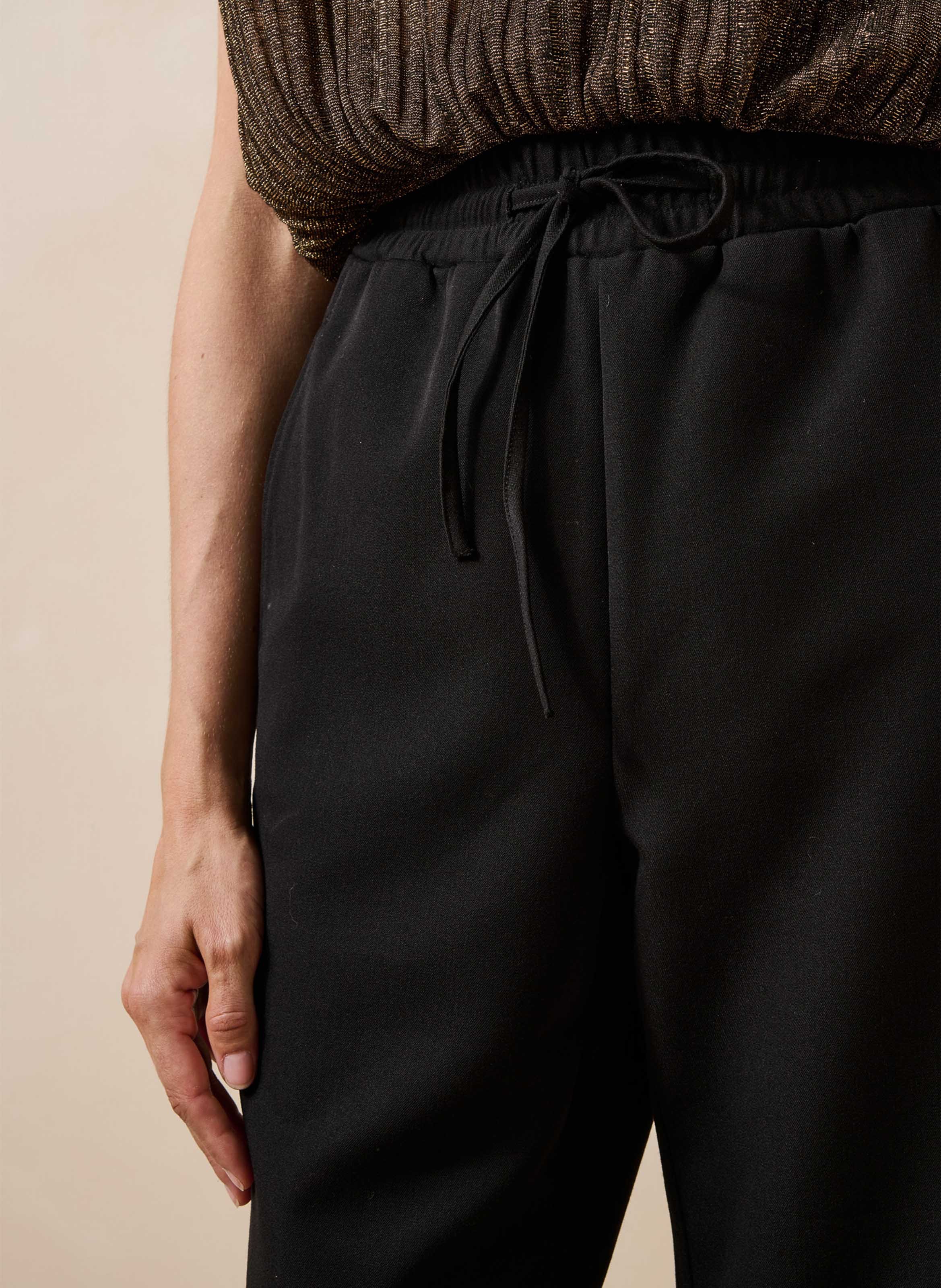 Pantalon carotte uni LA FEE MARABOUTEE Noir