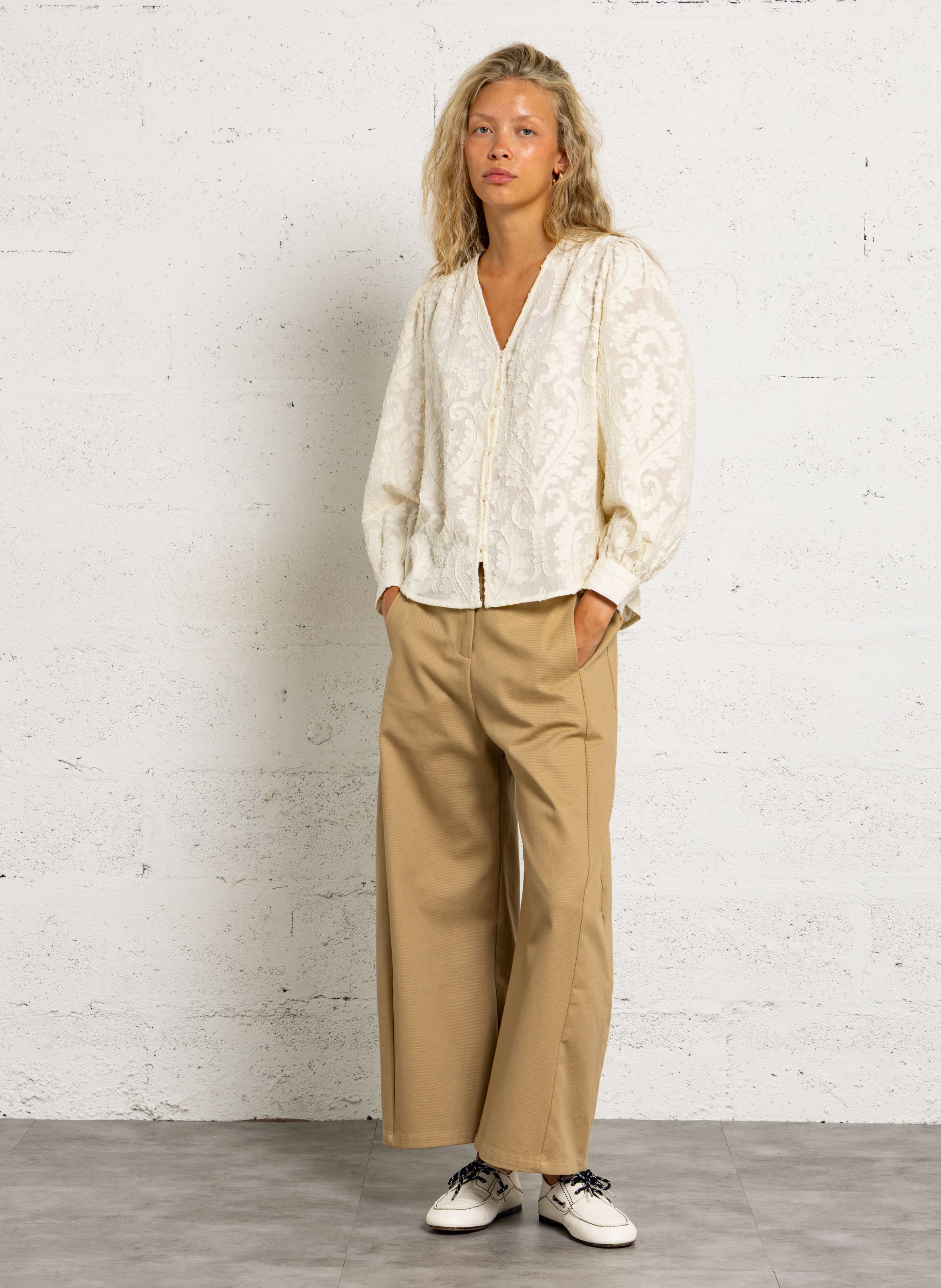 Loose V-neck blouse in mixed cotton LA PETITE ETOILE Beige