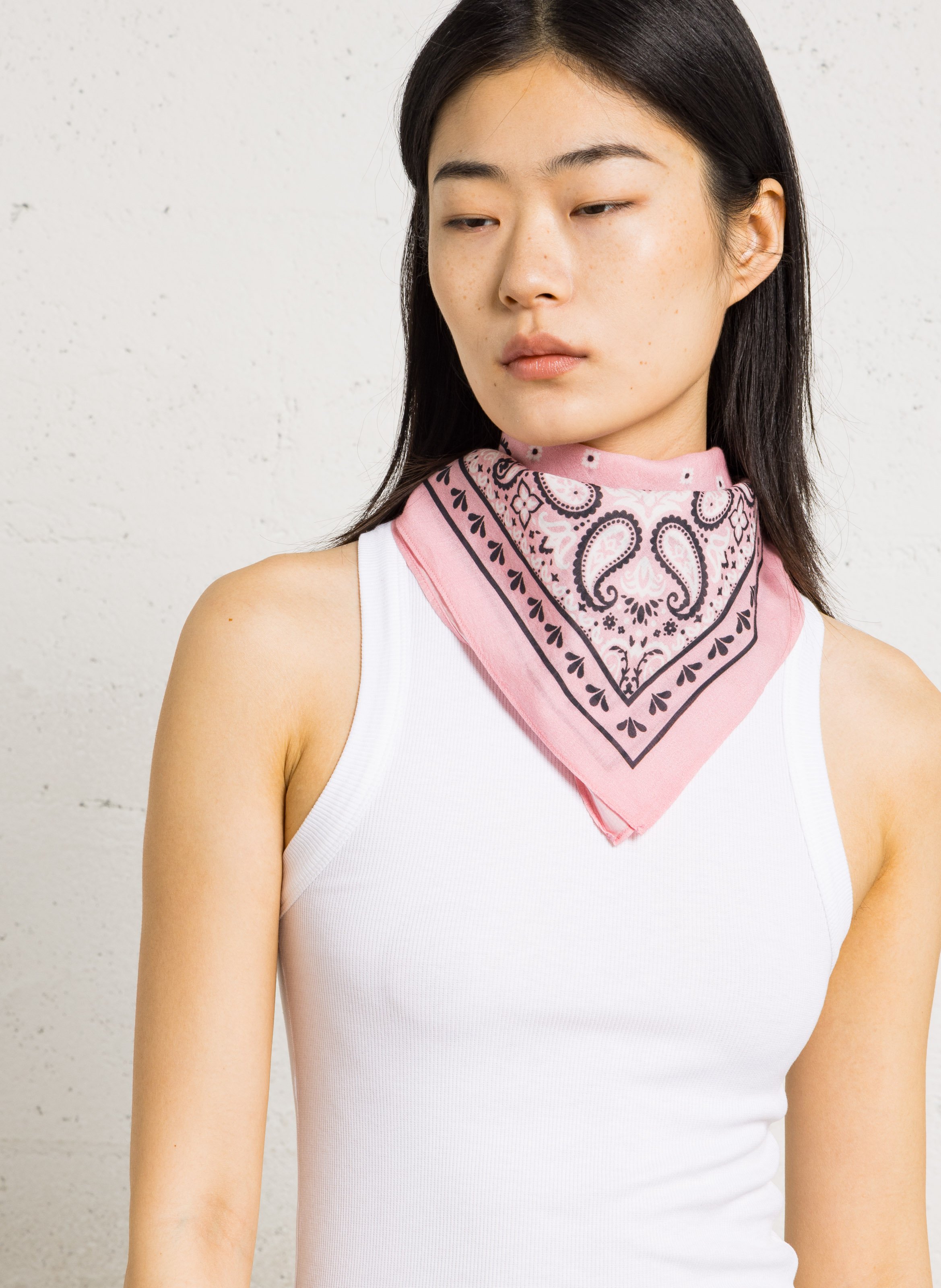 ARTIKEL AUSSTEHEND FEEKA Rosa