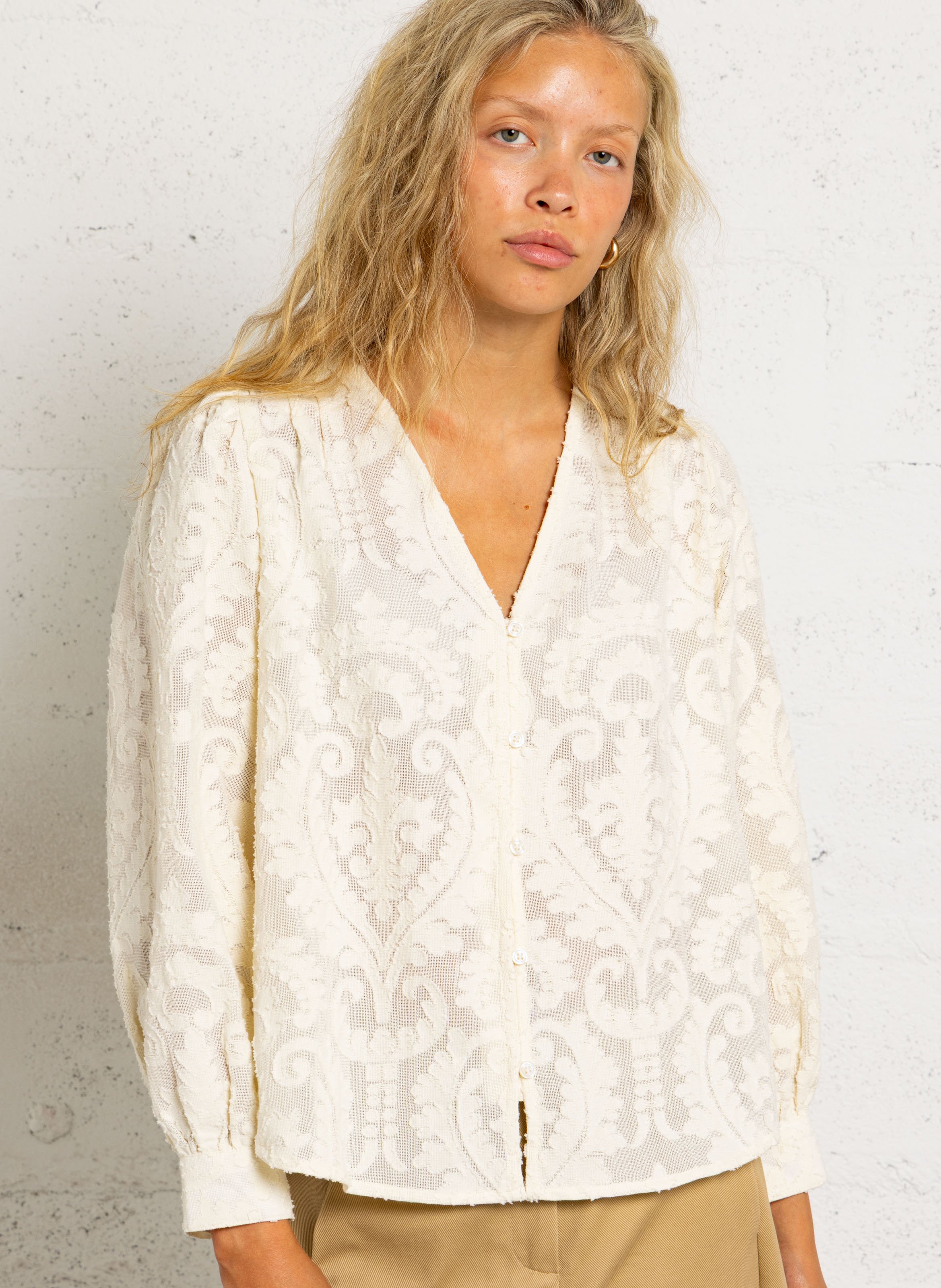Loose V-neck blouse in mixed cotton LA PETITE ETOILE Beige