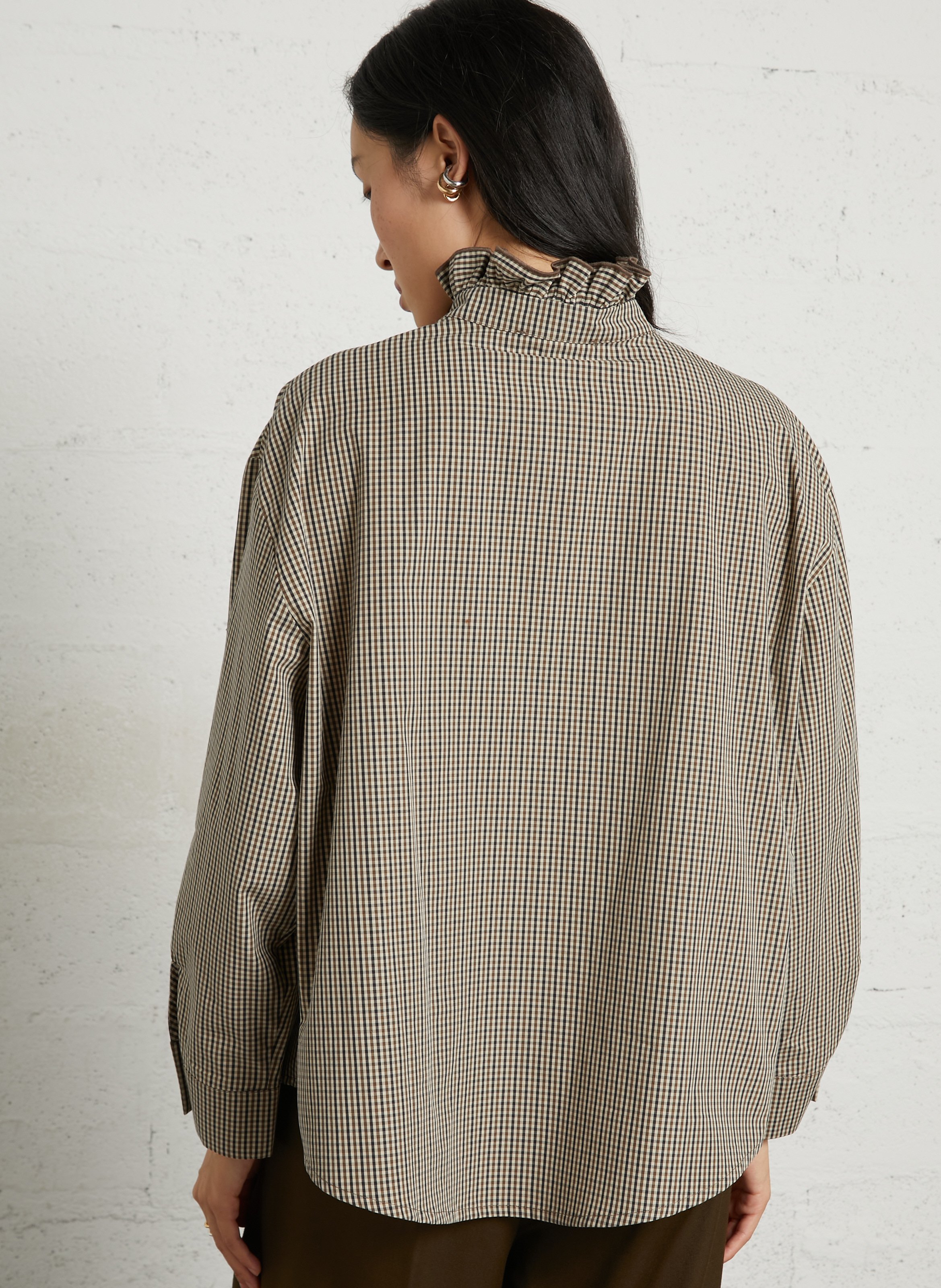 Ruime blouse met Victoriaanse kraag van biologisch katoen SUZIE WINKLE Bruin