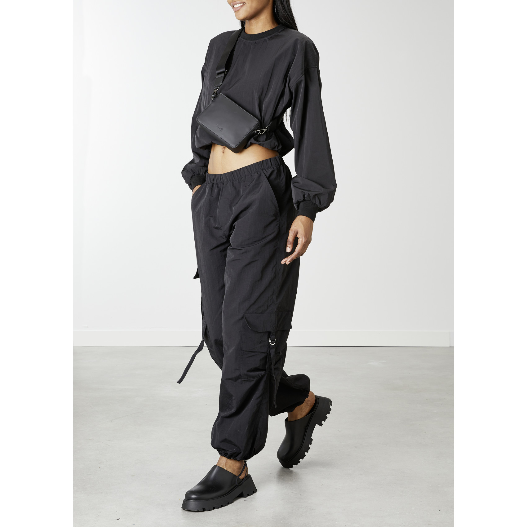 Lost in Berlin cross-over bag size small, the Box LIPAULT Black