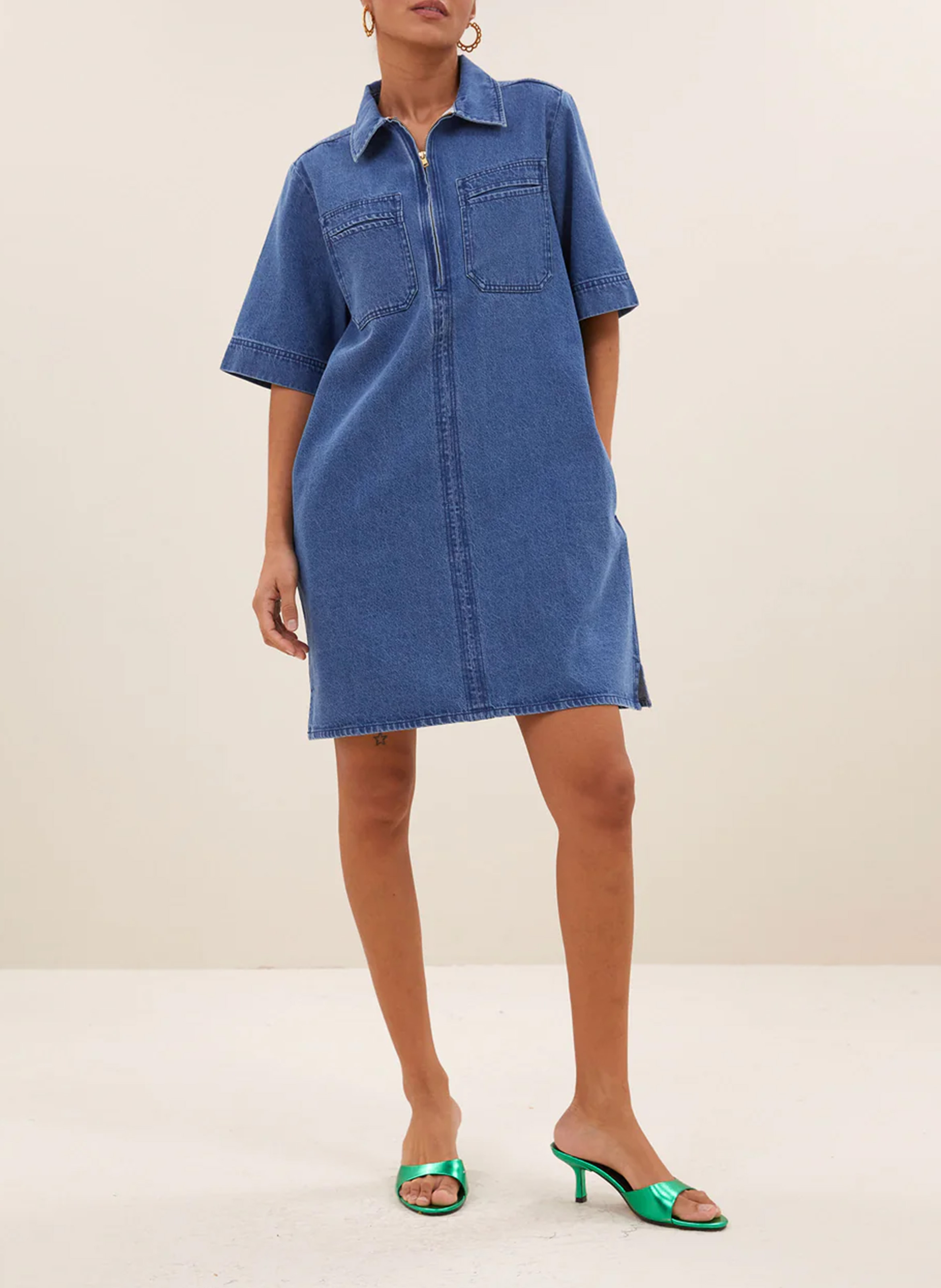 Korte jurk van katoen met klassieke kraag BY BAR Blauw