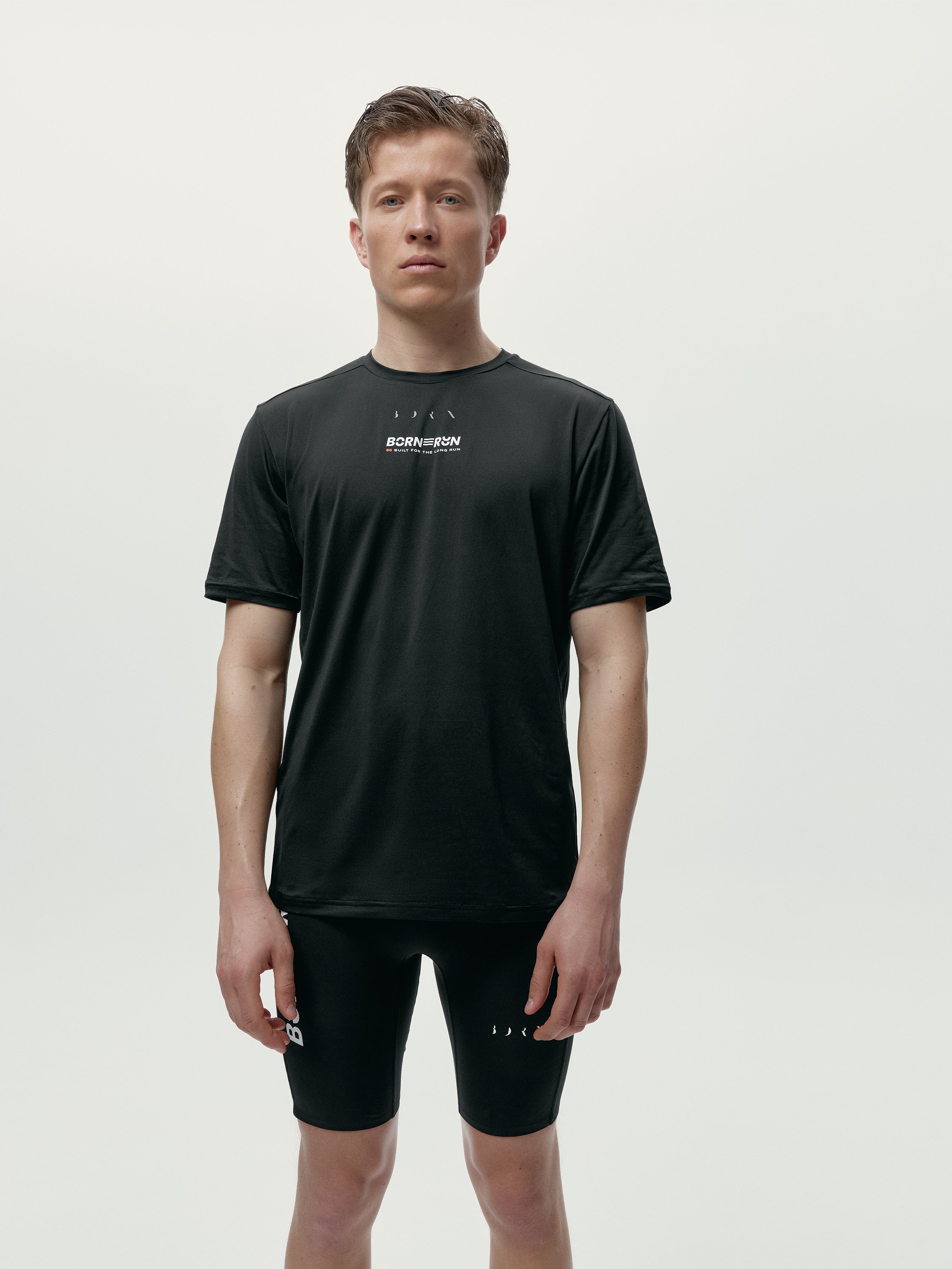 Short-sleeve performance sports t-shirt BORN Black