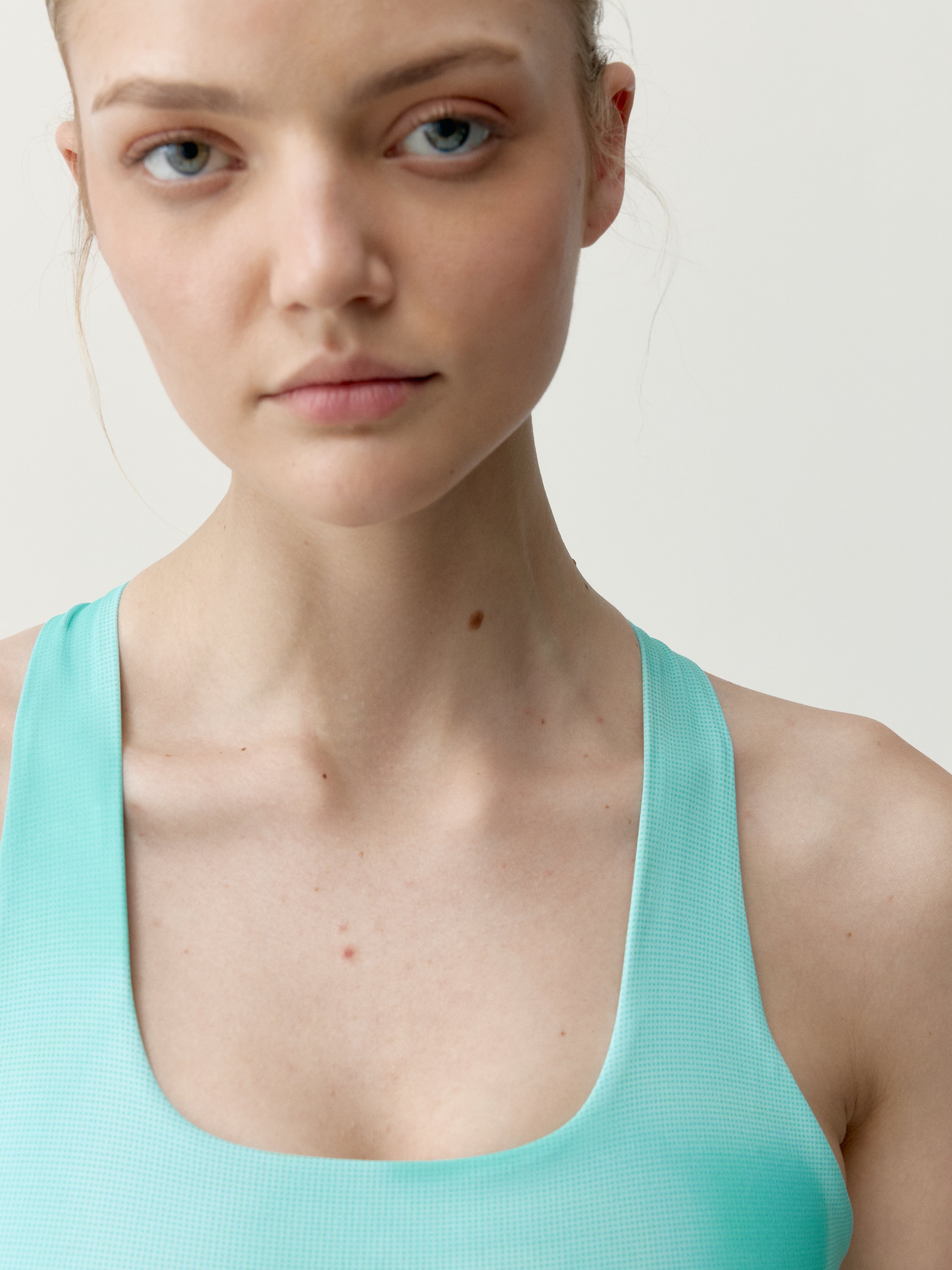 Brassière de sport performance fixation moyenne elizabeth BORN Vert