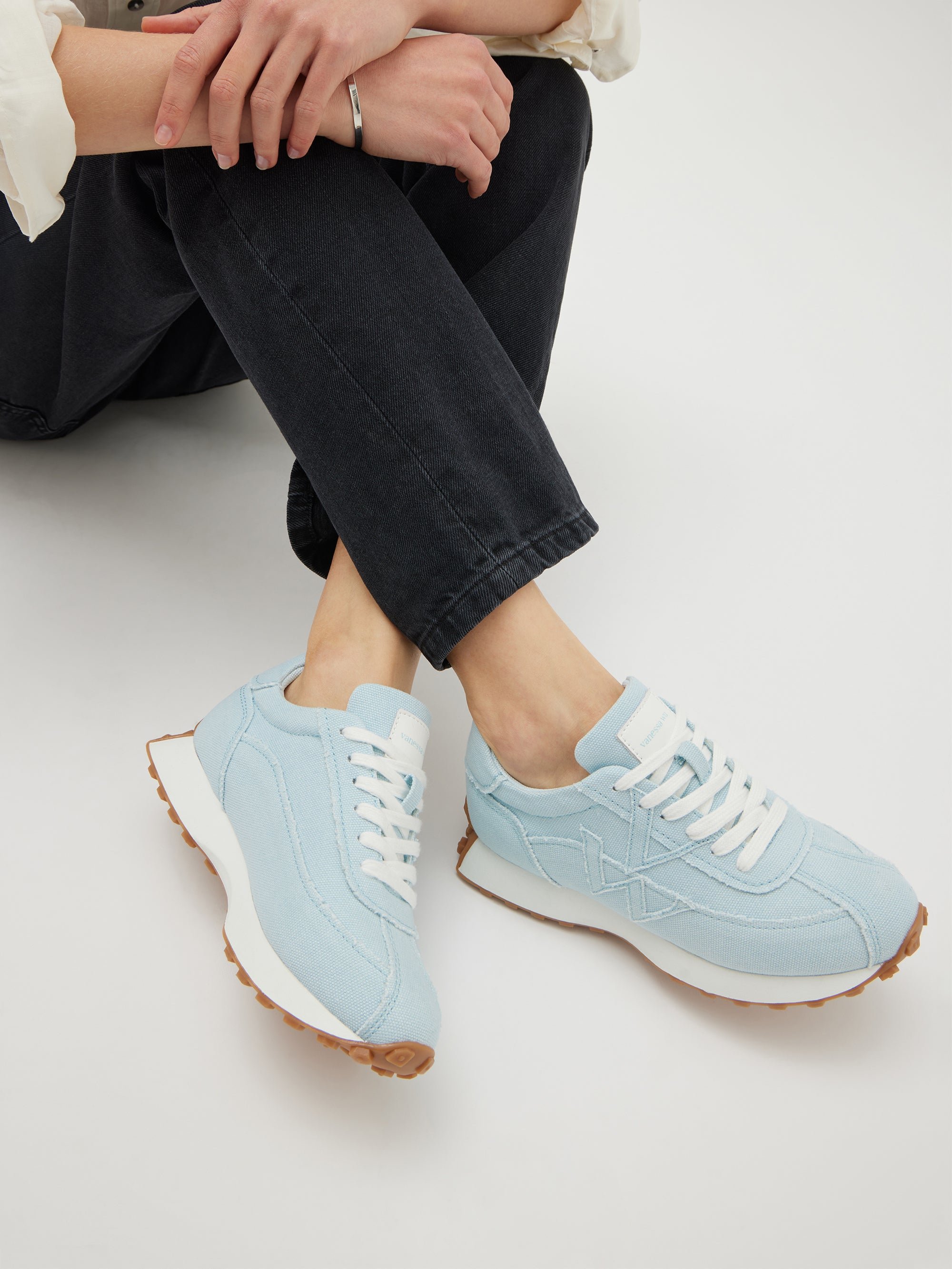 Sneakers with monogram on running sole VANESSA WU Blue