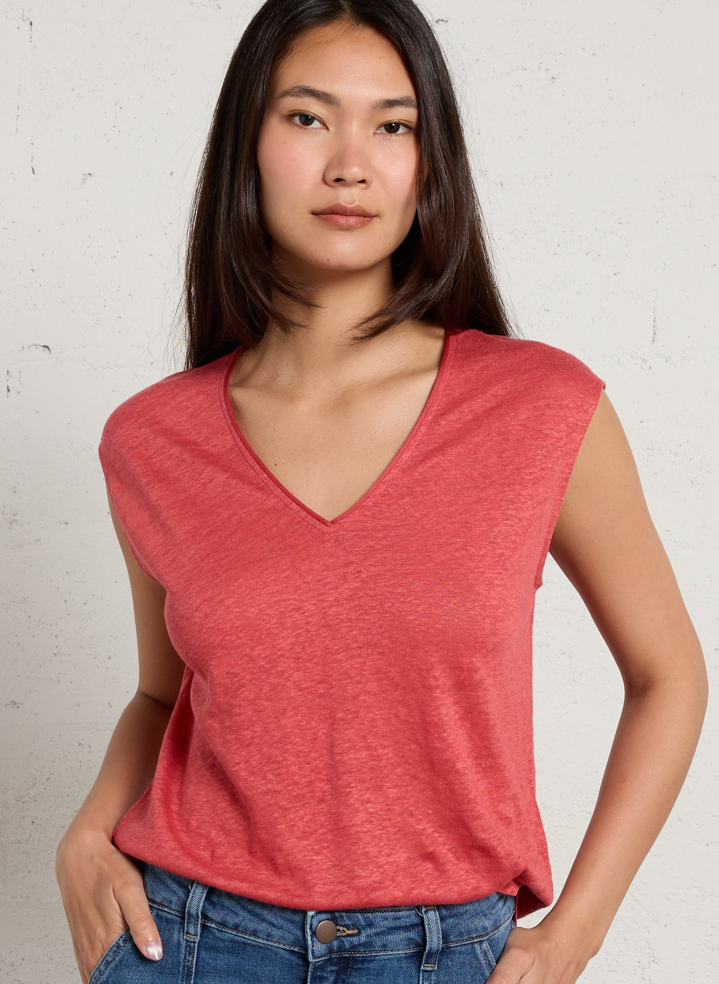 Sleeveless V-neck linen top SUD EXPRESS