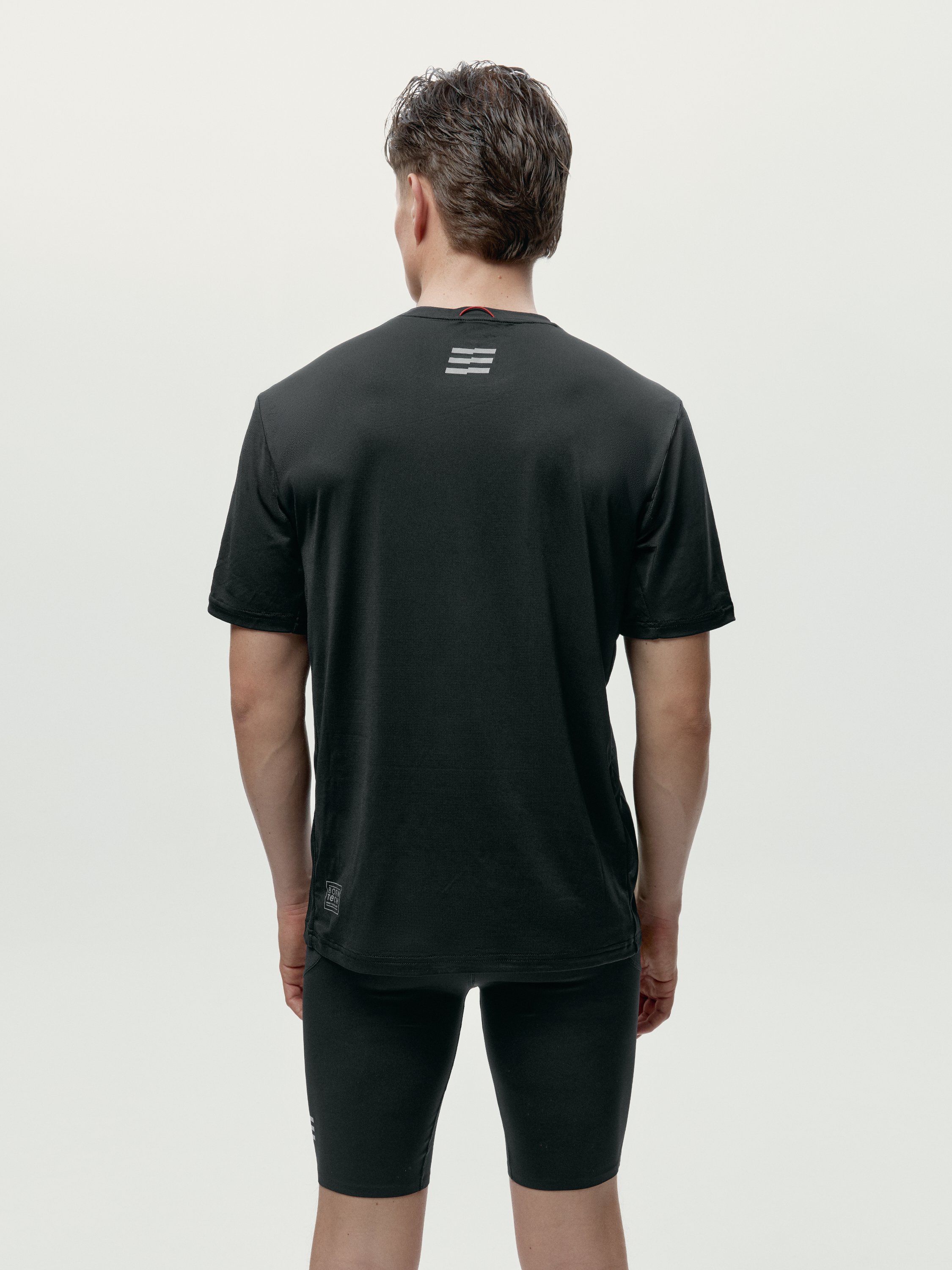 Short-sleeve performance sports t-shirt BORN Black