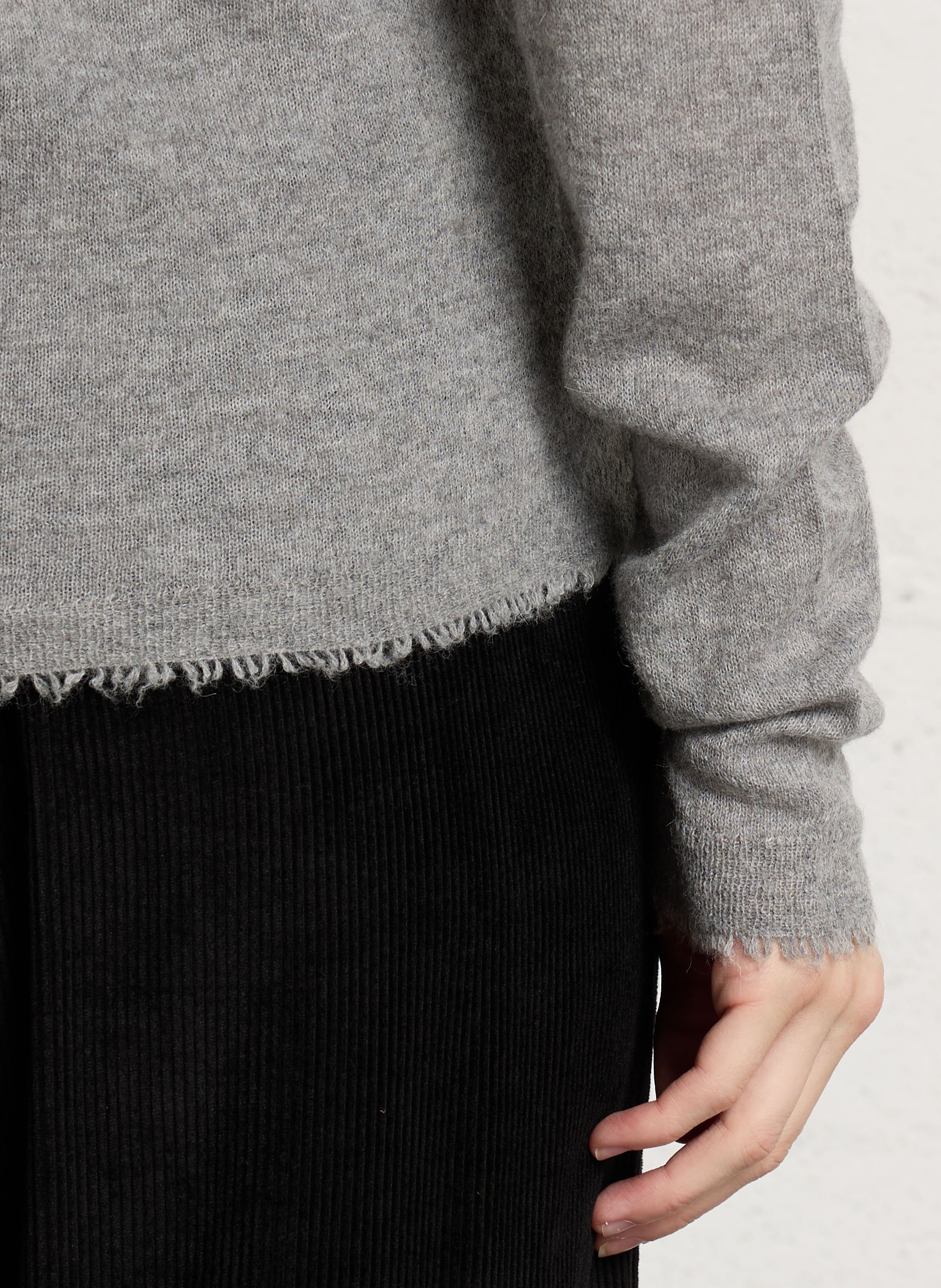 Round-neck wool-blend straight-cut sweater MOMONI Grey