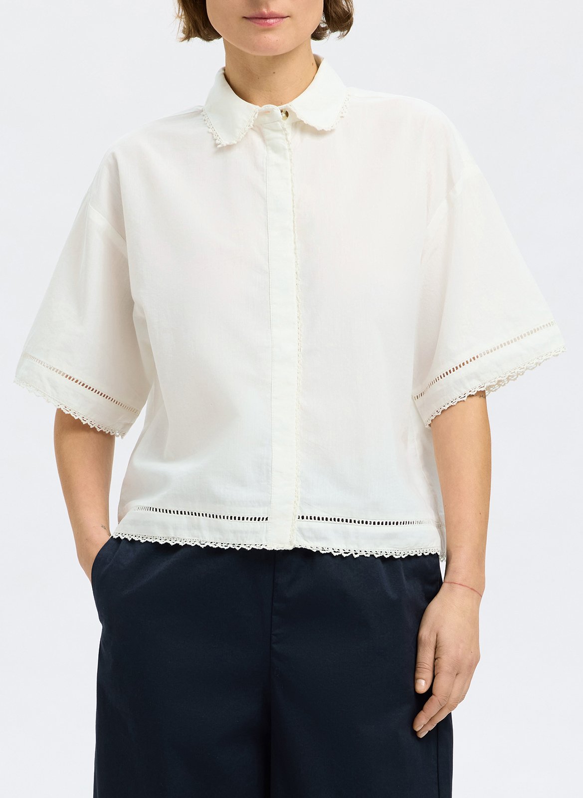 Straight shirt with lace details SELECTED