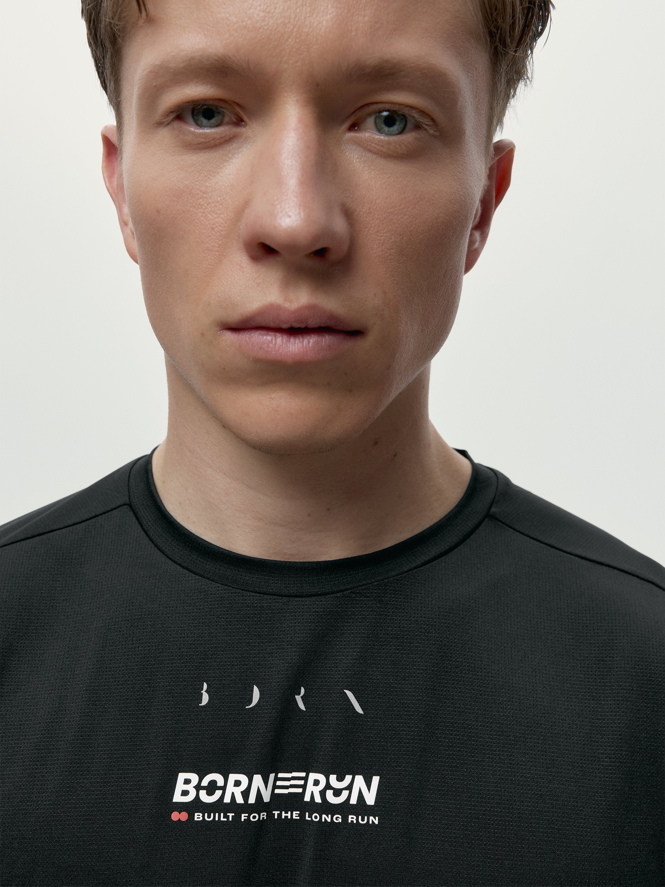 Short-sleeve performance sports t-shirt BORN Black