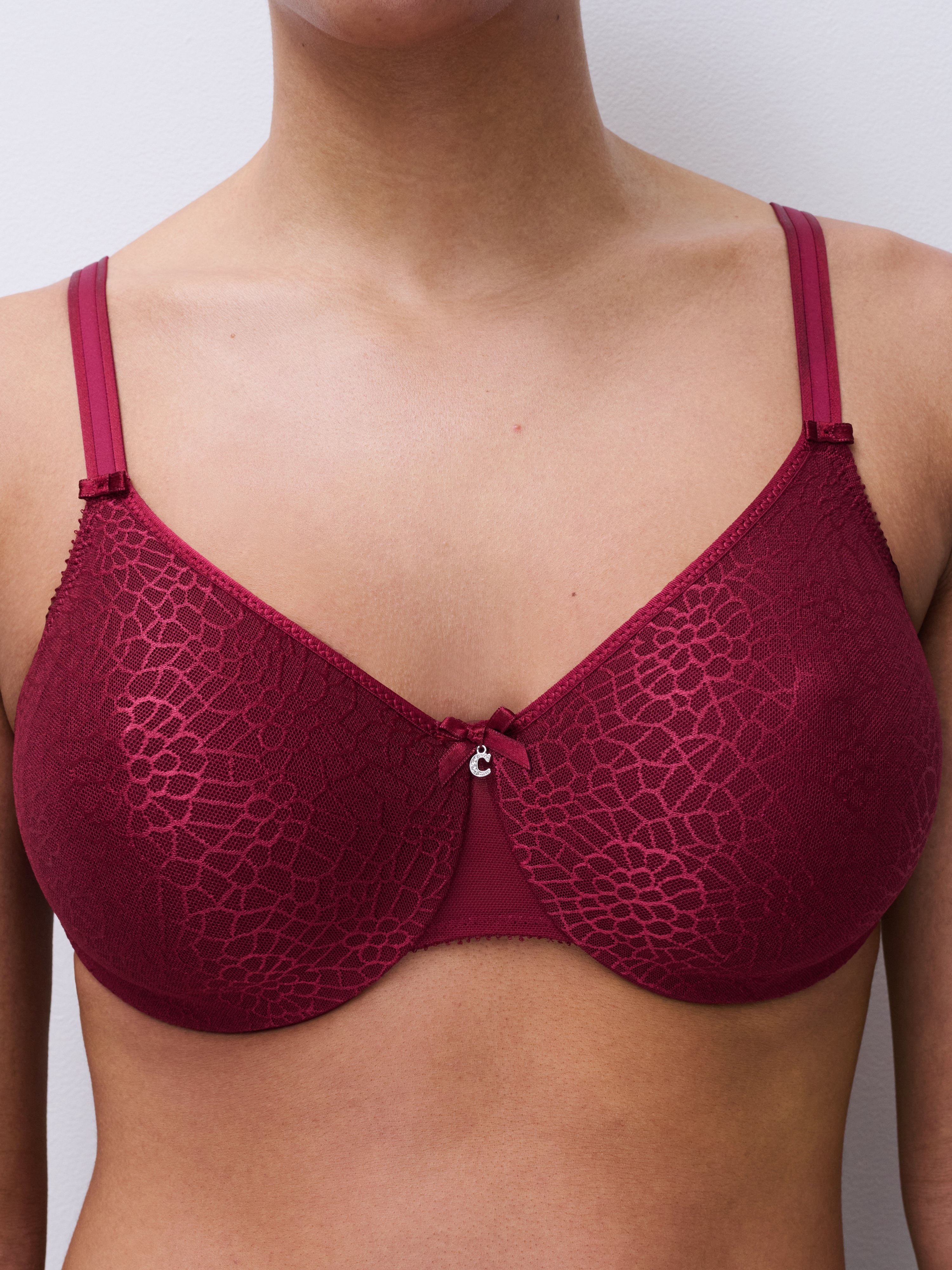Moulded full-cup bra CHANTELLE Pink