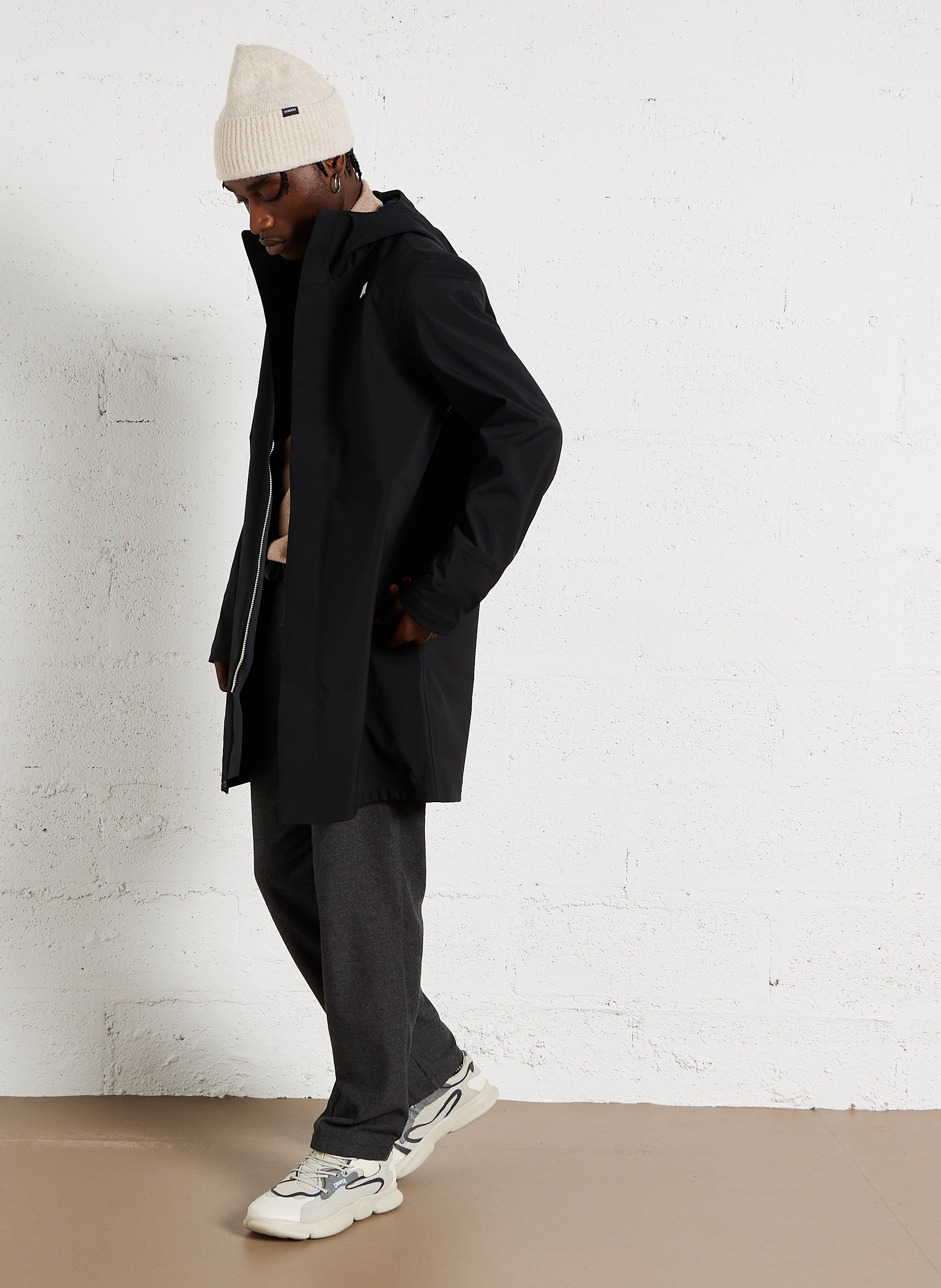 Parka col montant à capuche ajustée Noir