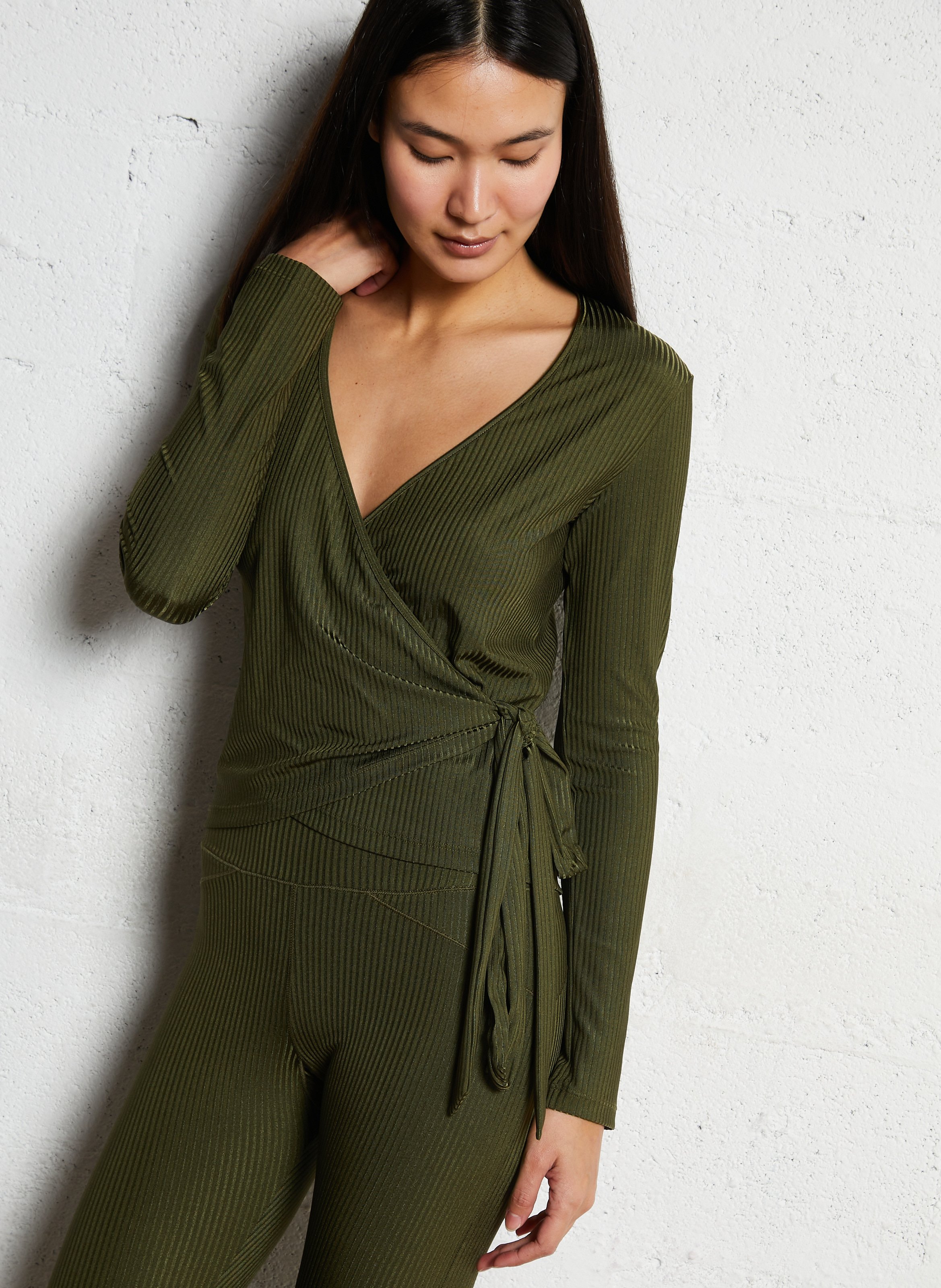 Langarm Wickeltop LA NOUVELLE Grun