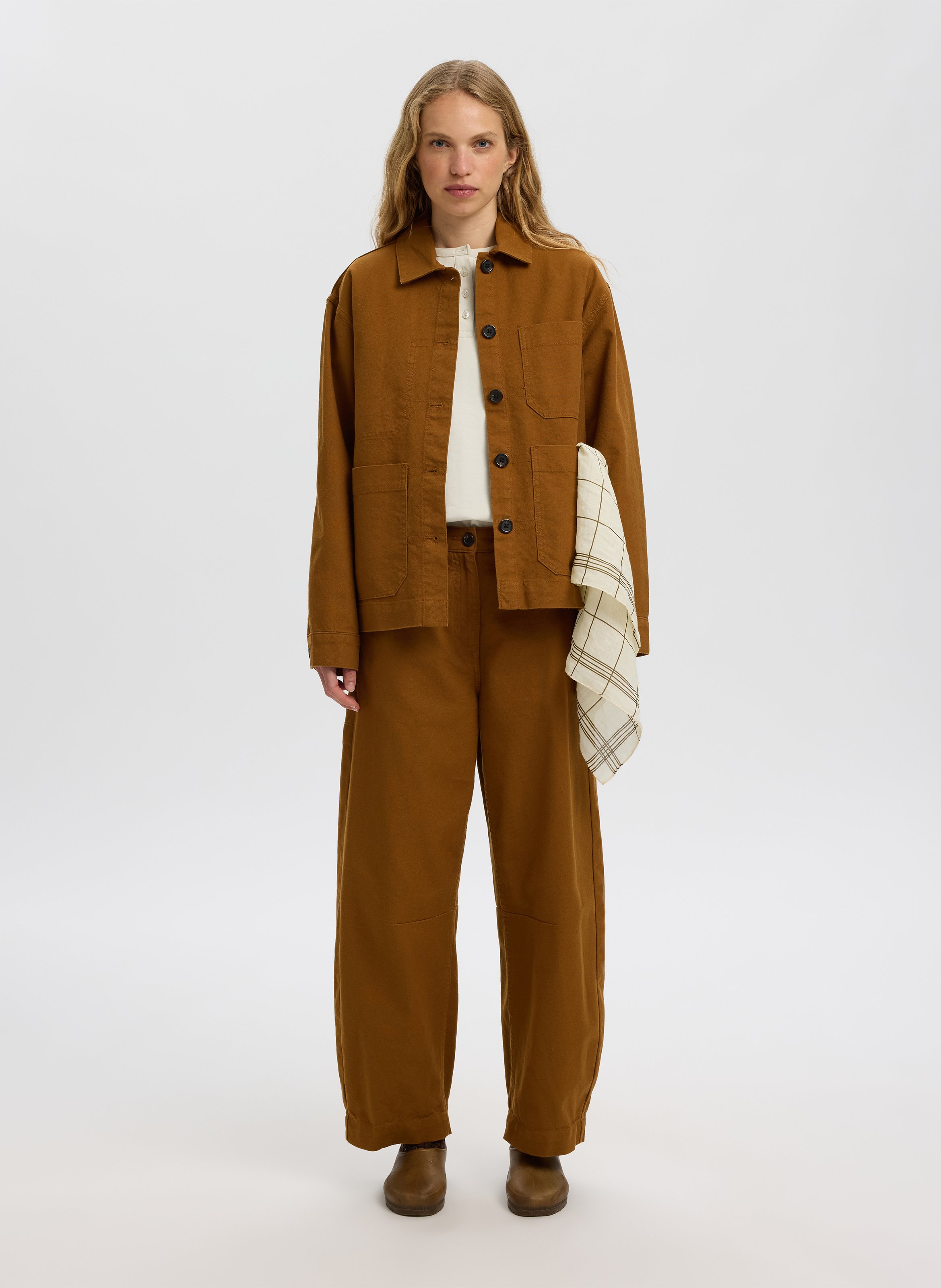 Wide-leg trousers in cotton and linen SELECTED Brown