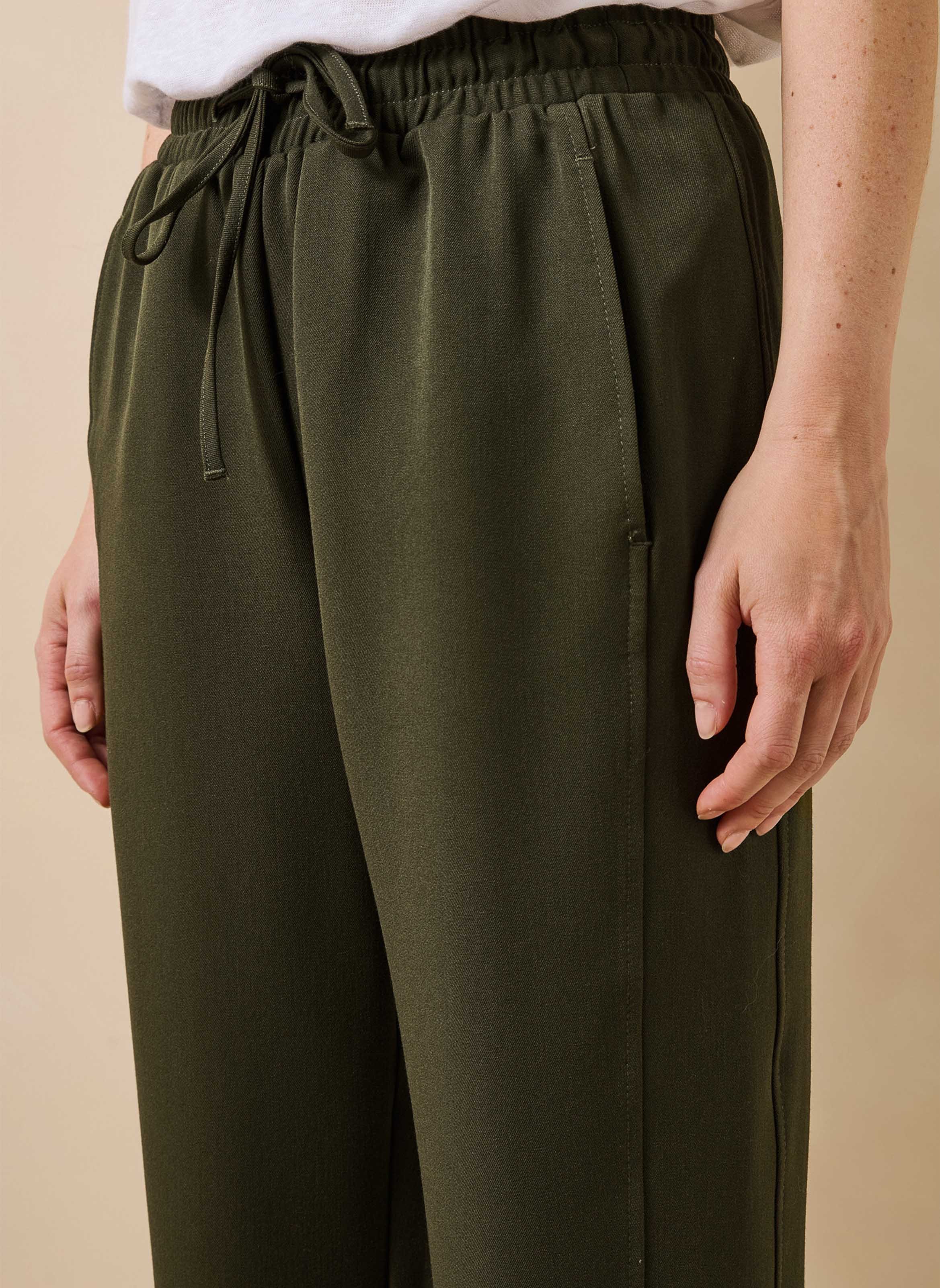Pantalon carotte uni LA FEE MARABOUTEE Vert